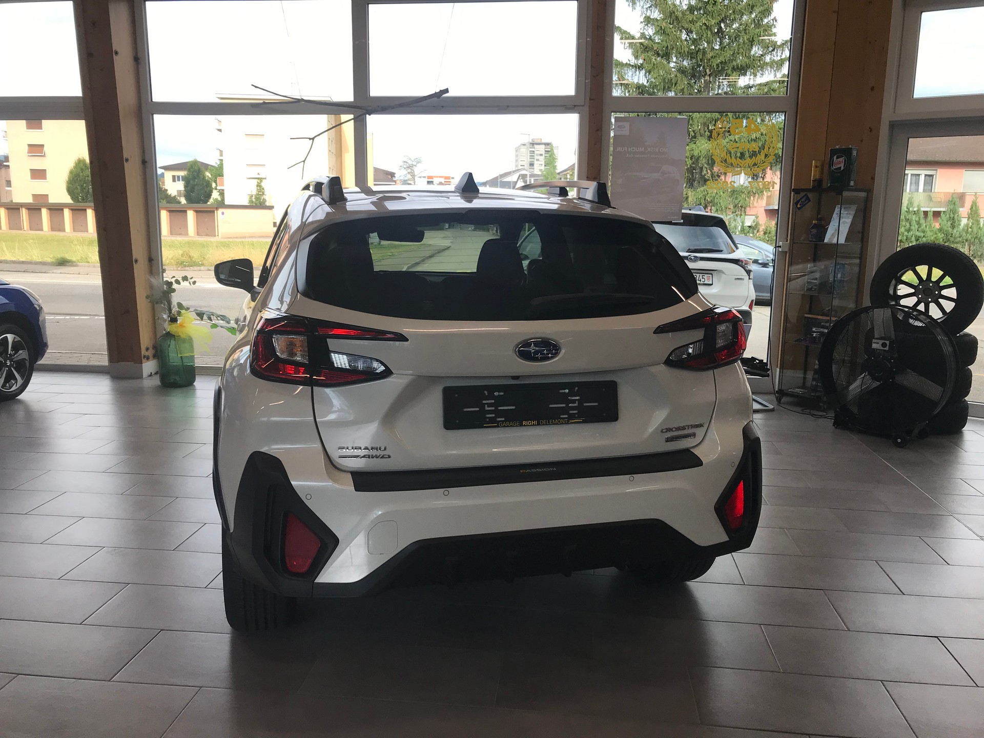 SUBARU Crosstrek 2.0 e-Boxer Passion AWD Lineartronic-image-5