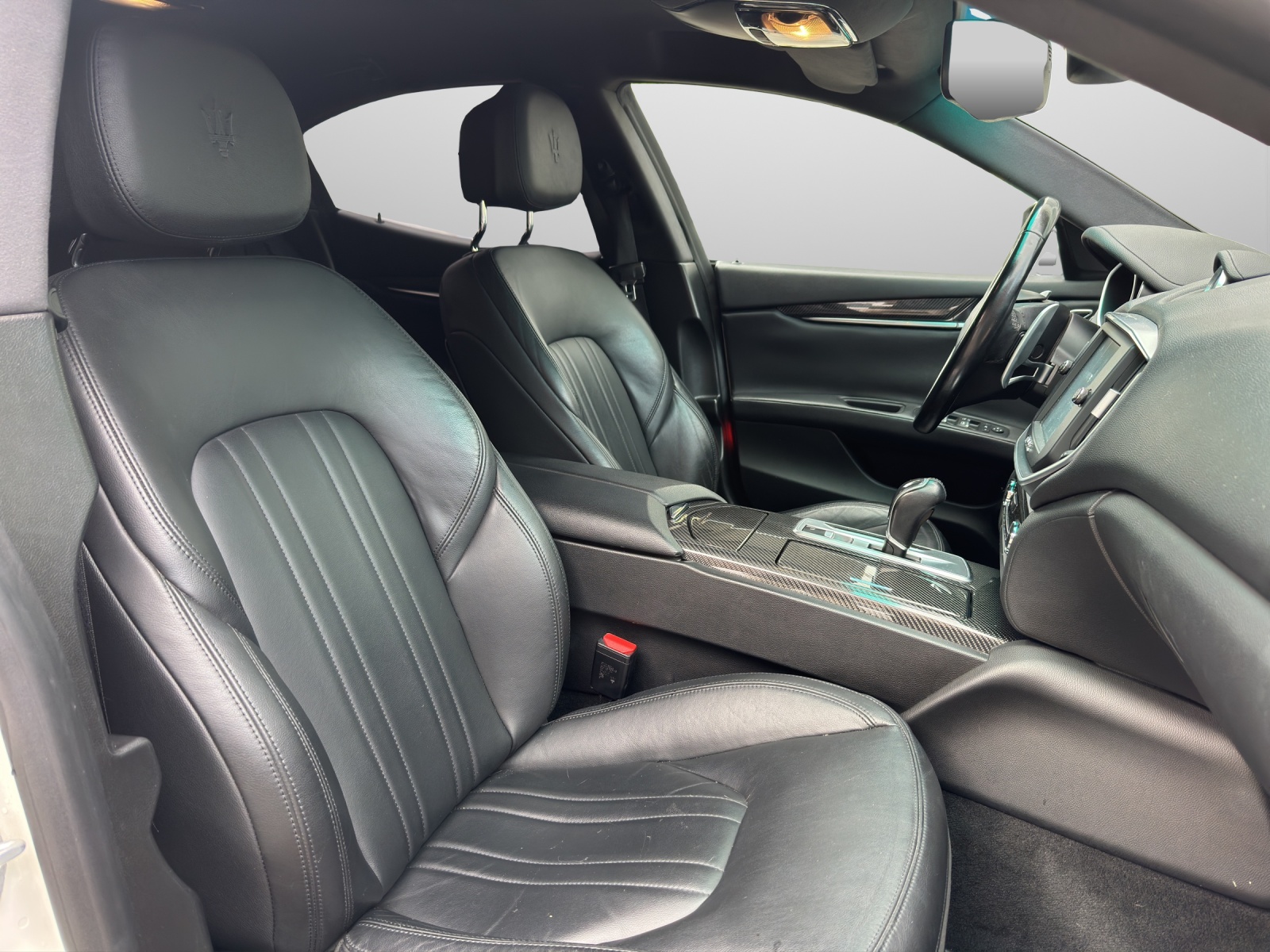 MASERATI Ghibli 3.0 V6 S Q4-image-10