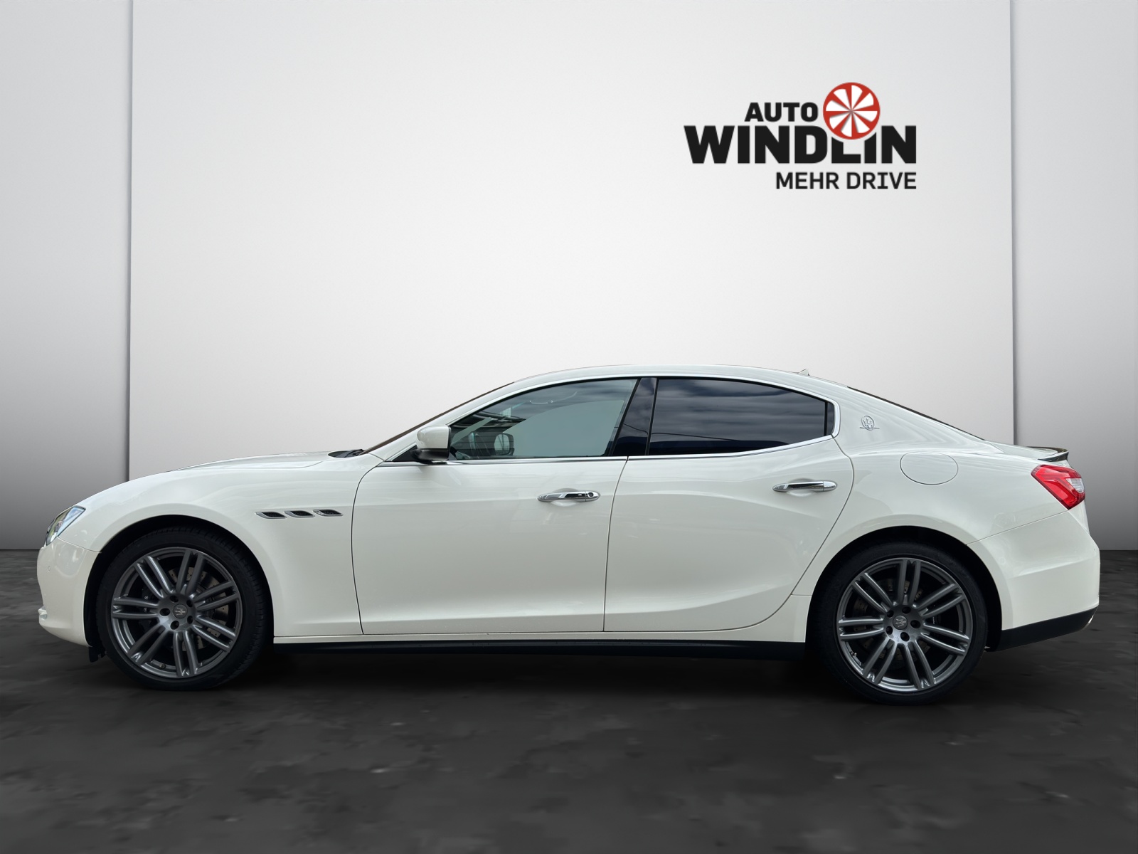 MASERATI Ghibli 3.0 V6 S Q4-image-3