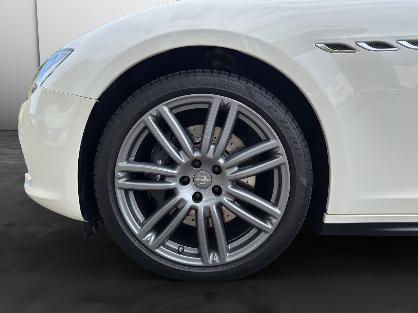 MASERATI Ghibli 3.0 V6 S Q4-image-14
