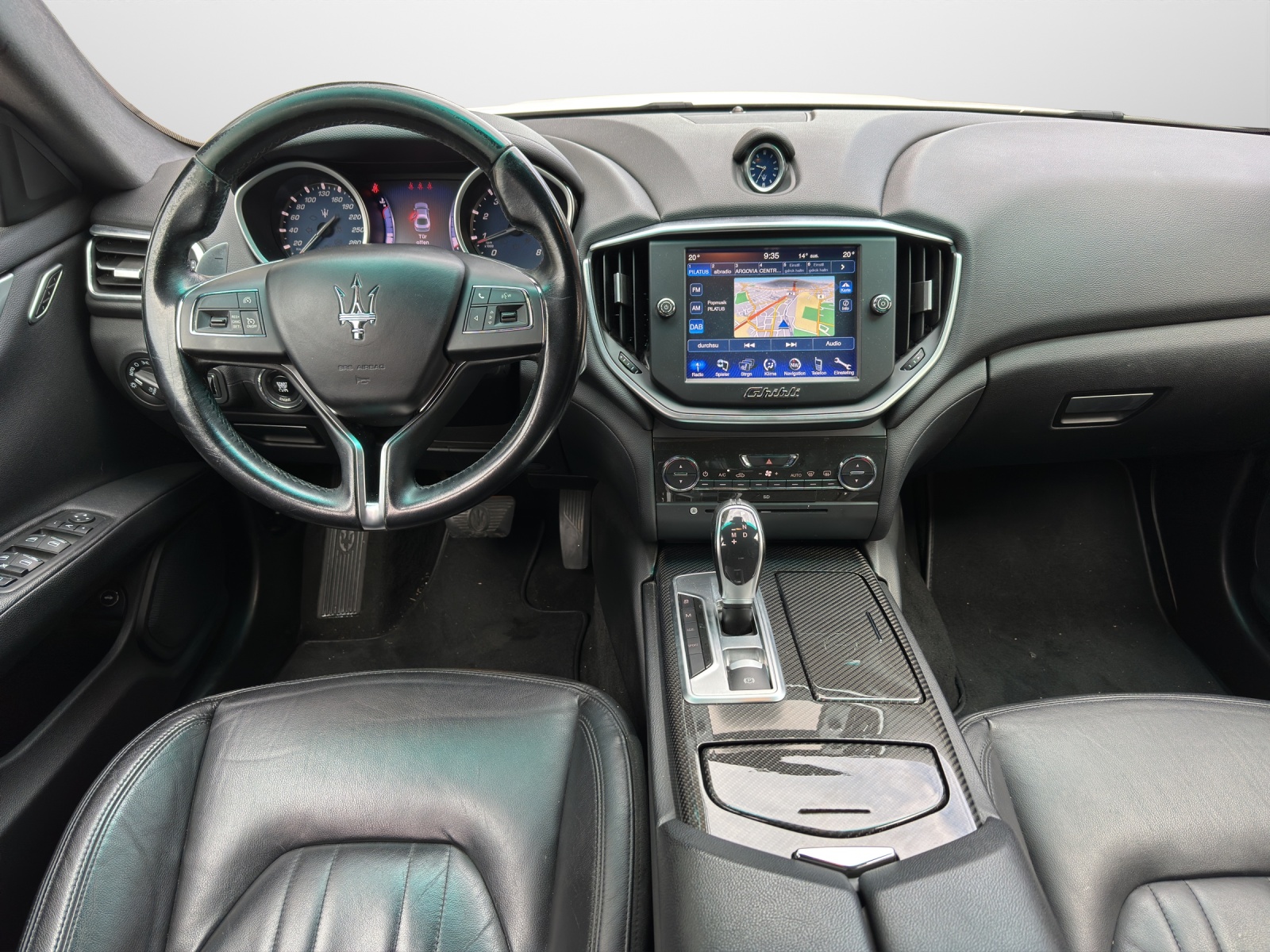 MASERATI Ghibli 3.0 V6 S Q4-image-5