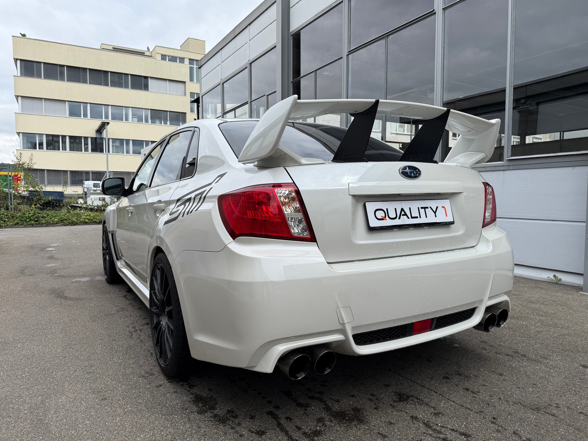 SUBARU 2.5 Turbo 4WD WRX STI Sport *CH Fahrzeug *Frisch ab MFK *Frisch ab Service *2 Schlüssel *8 Fach bereift-image-7