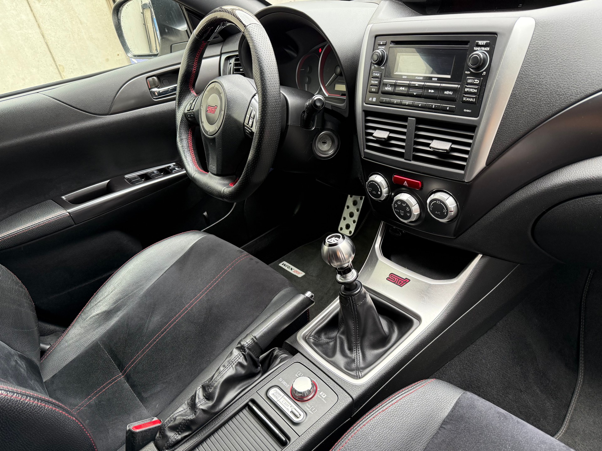 SUBARU 2.5 Turbo 4WD WRX STI Sport *CH Fahrzeug *Frisch ab MFK *Frisch ab Service *2 Schlüssel *8 Fach bereift-image-15