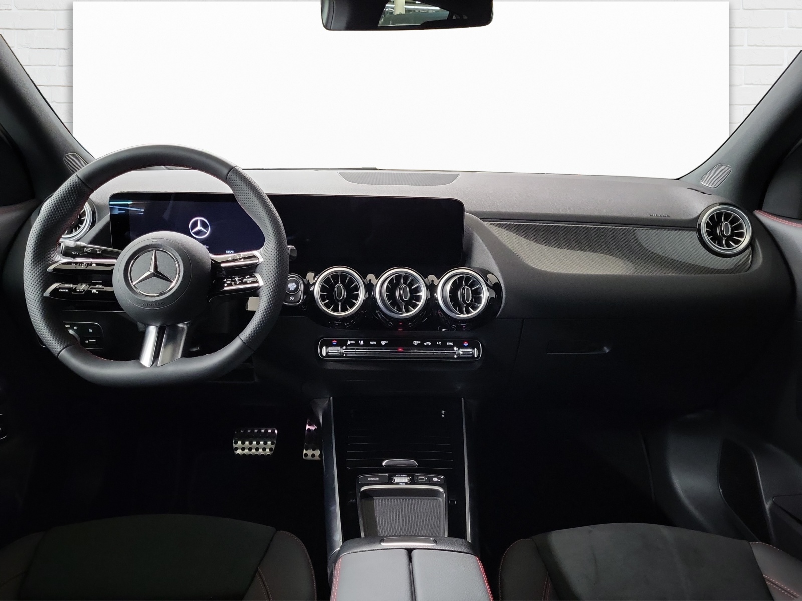 MERCEDES-BENZ GLA 200 AMG Line Night Star-image-7