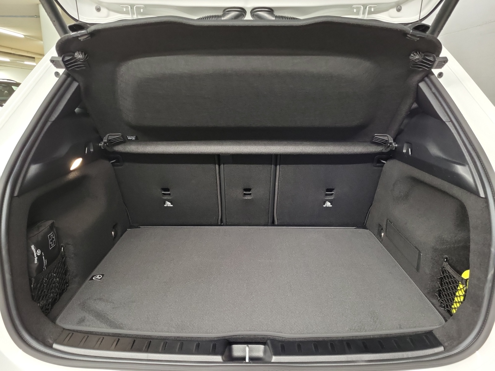 MERCEDES-BENZ GLA 200 AMG Line Night Star-image-10