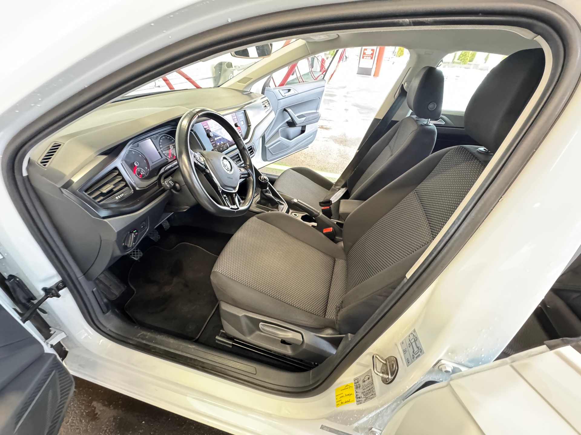 VW Polo 1.0 MPl-image-23