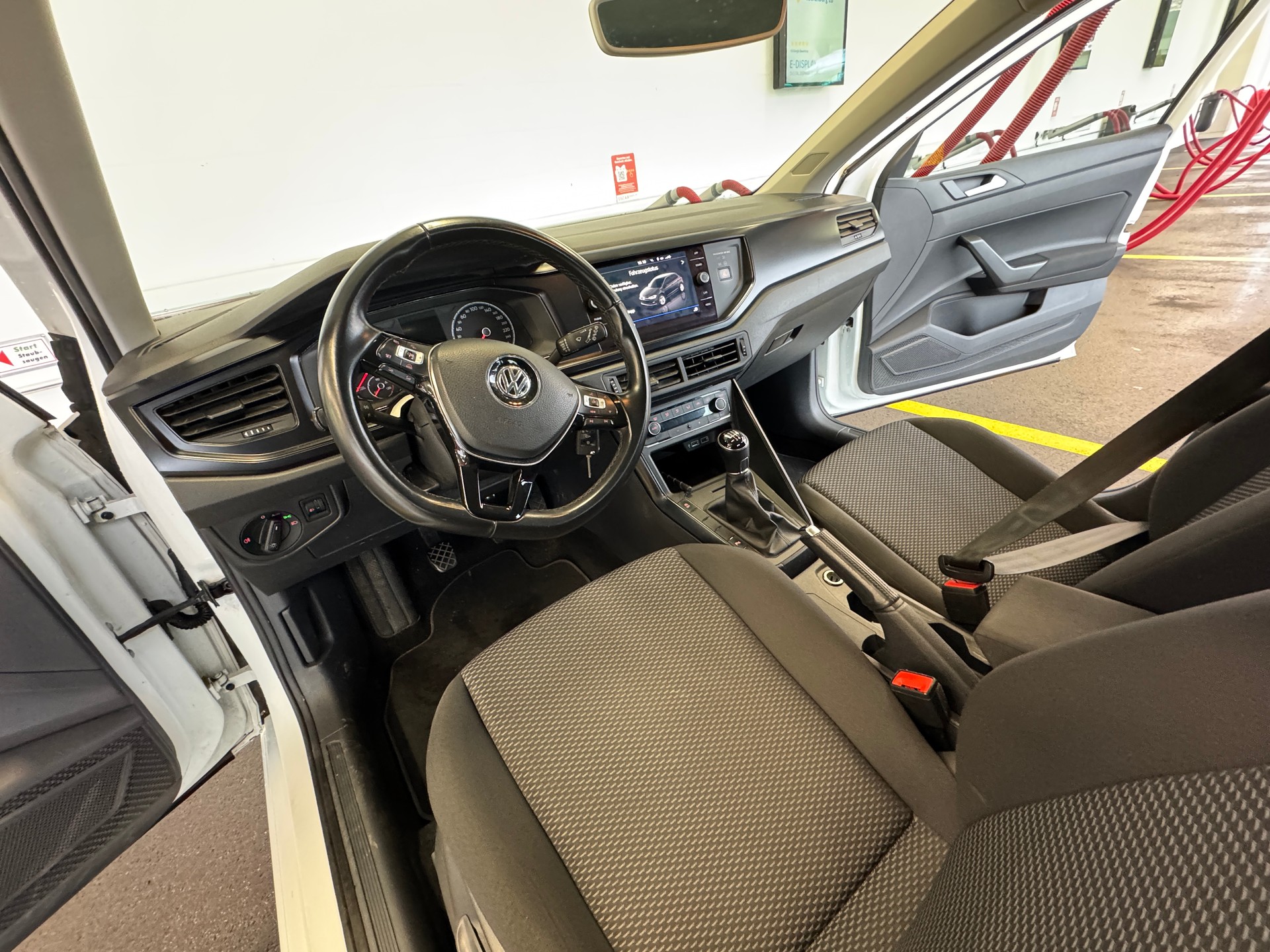 VW Polo 1.0 MPl-image-22