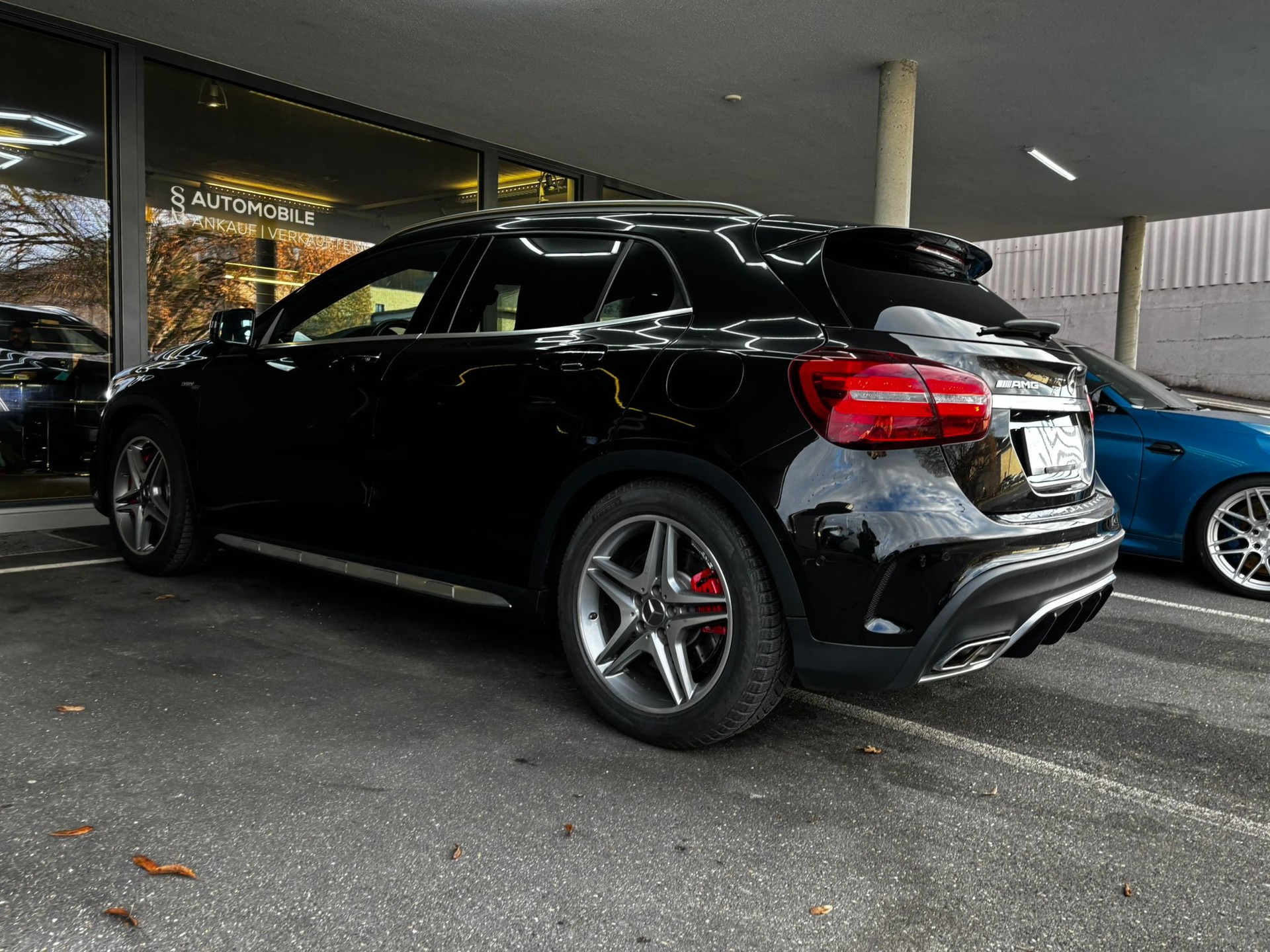 MERCEDES-BENZ GLA 45 AMG 4Matic 7G-DCT-image-3