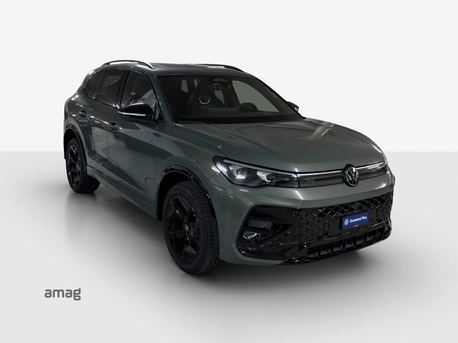 VW Tiguan 2.0 TSI DSG R-Line 4Motion-image-1