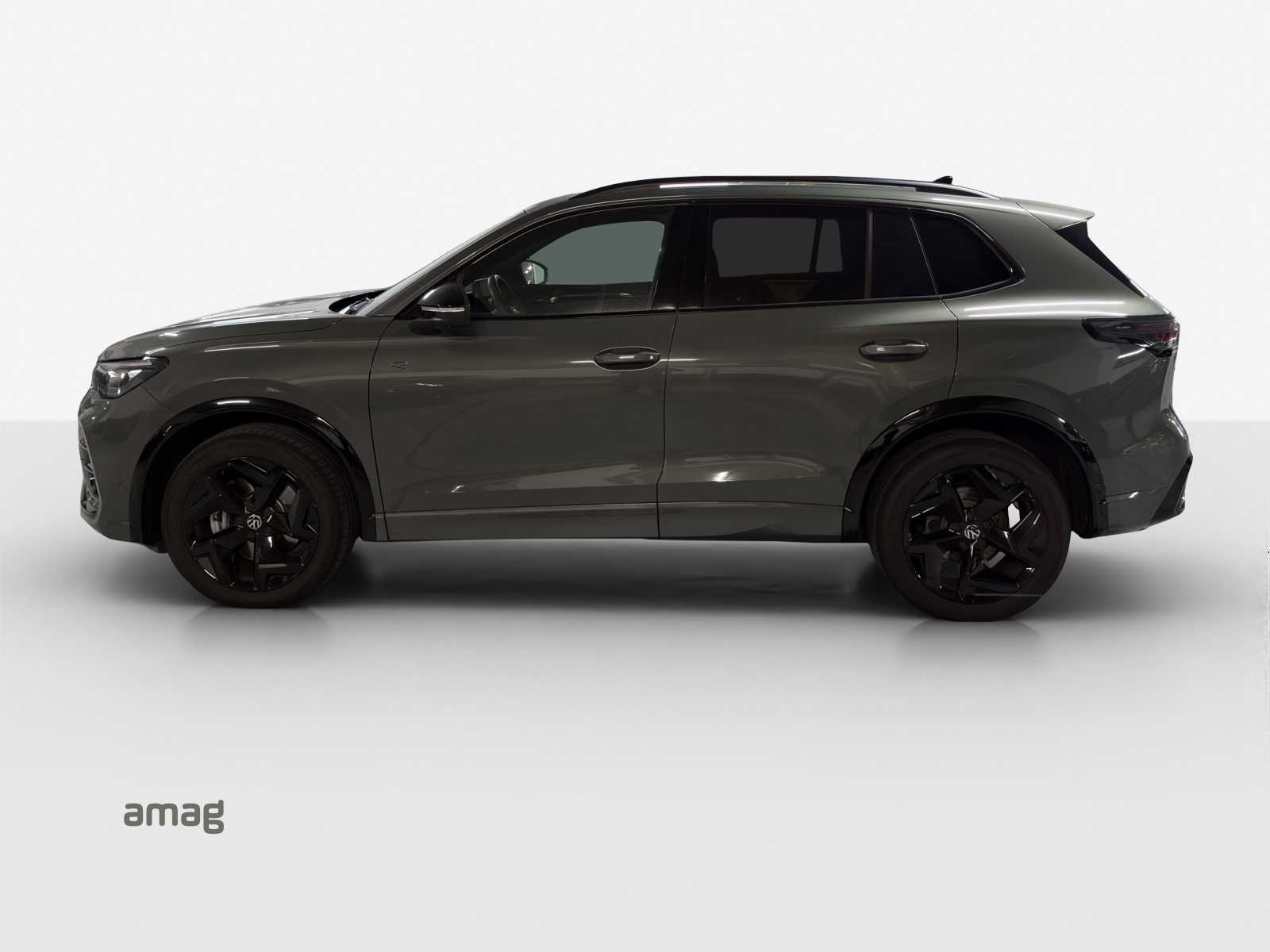 VW Tiguan 2.0 TSI DSG R-Line 4Motion-image-4