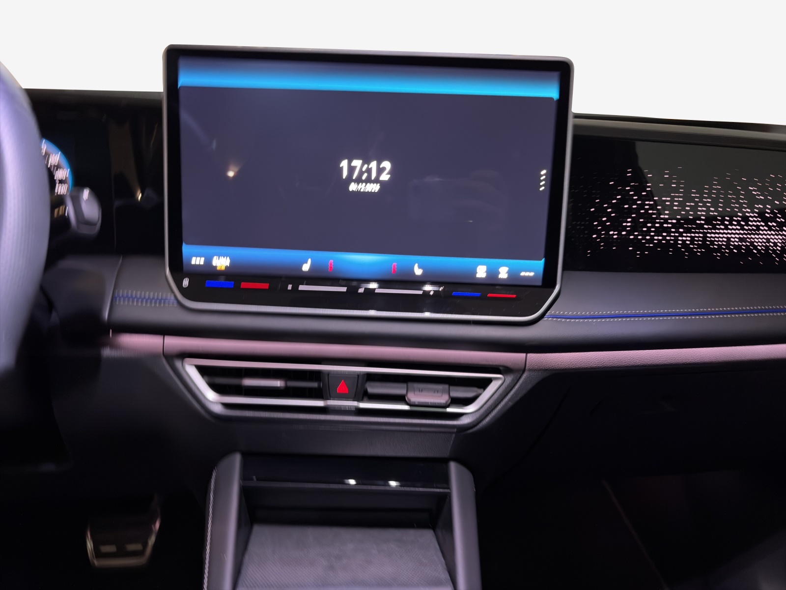 VW Tiguan 2.0 TSI DSG R-Line 4Motion-image-10