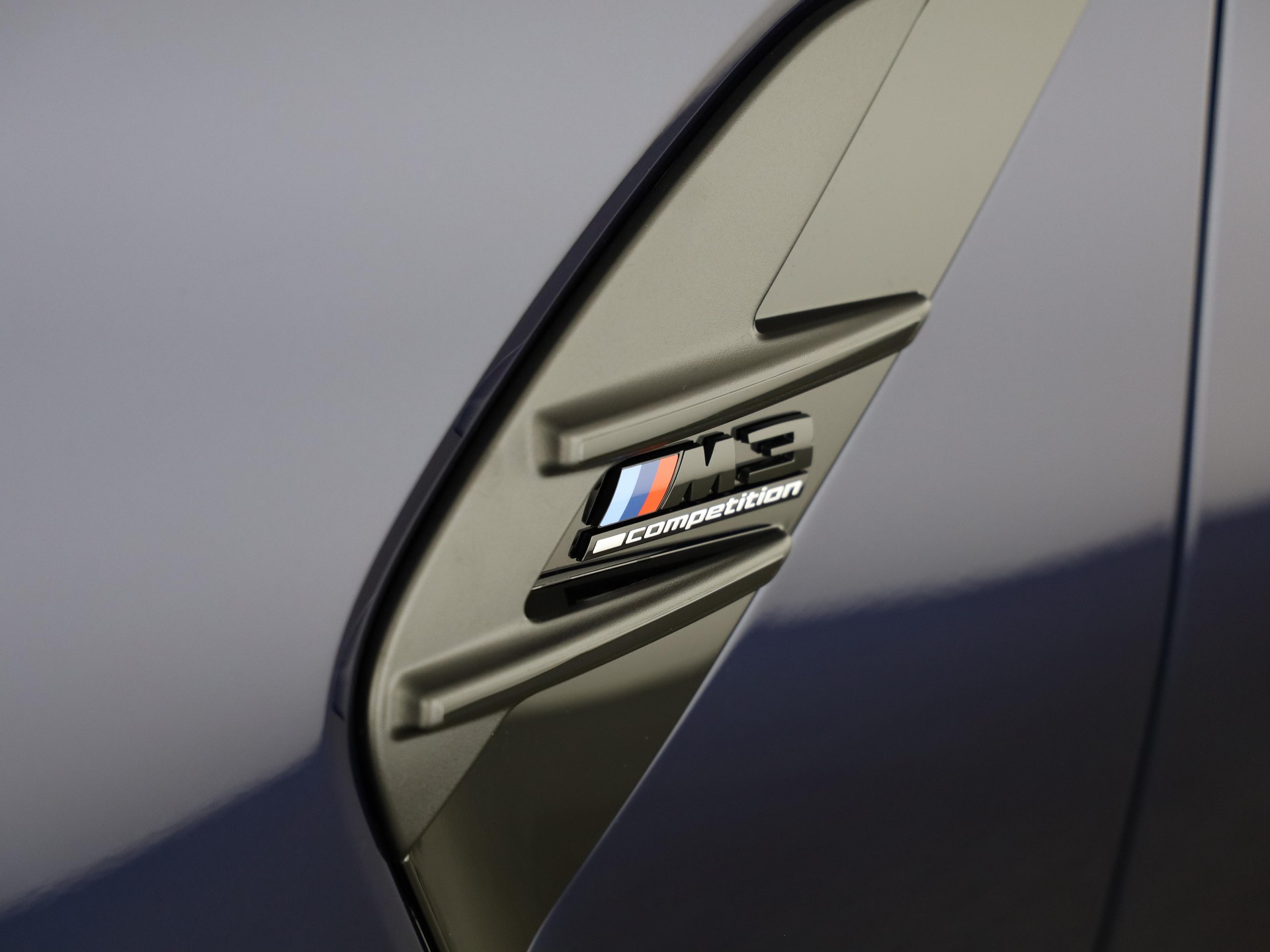 BMW M3 Competition xDrive-image-6