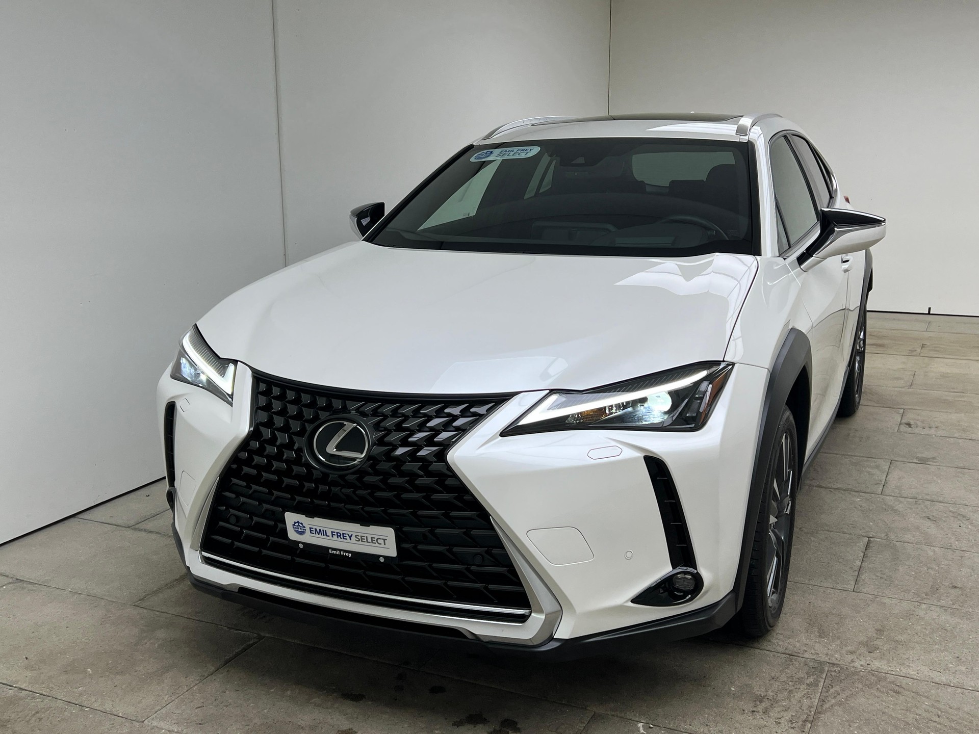 LEXUS UX 250h Comfort-image-0