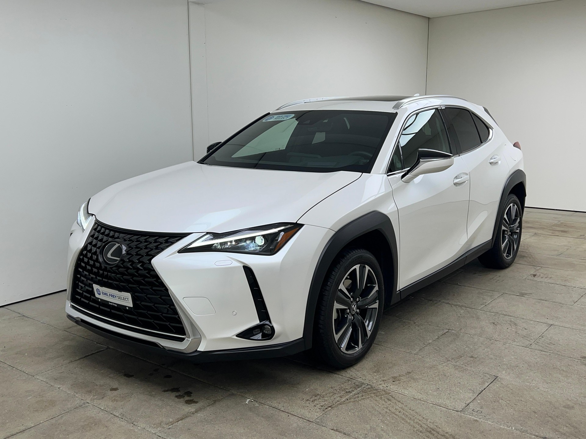 LEXUS UX 250h Comfort-image-1
