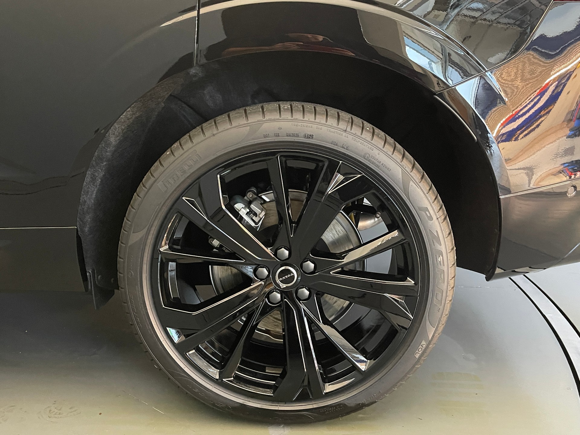 VOLVO XC60 2.0 T6 TE Black Edition eAWD-image-5