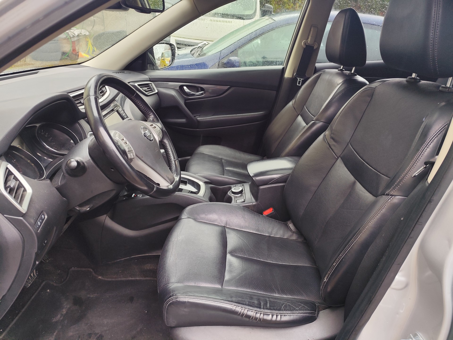 NISSAN X-Trail 2.0 dCi tekna Xtronic CVT ALL-MODE 4x4 - 7 places-image-11