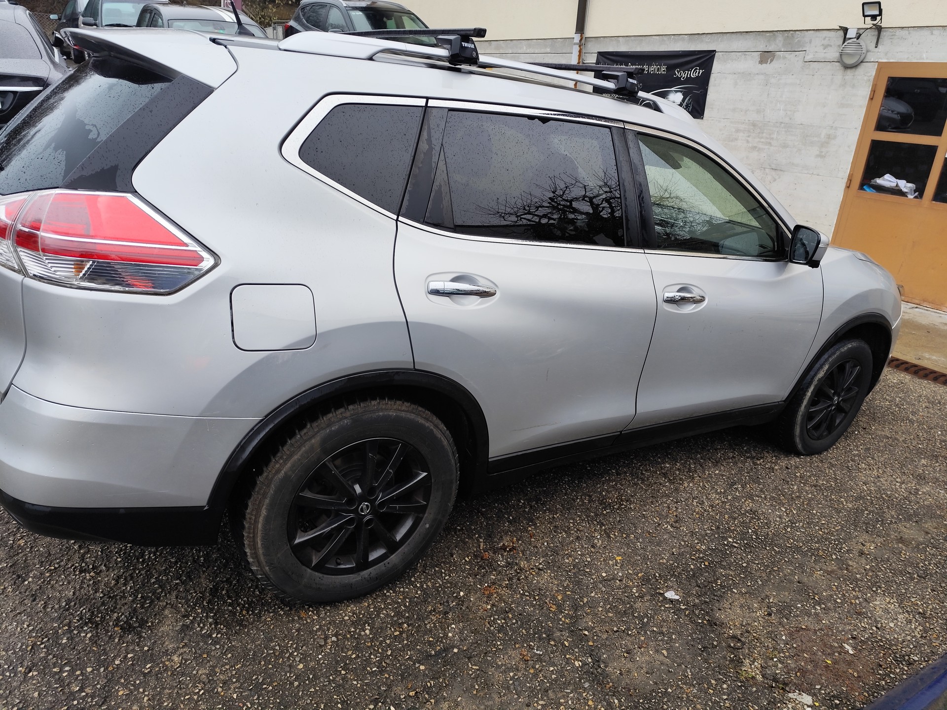 NISSAN X-Trail 2.0 dCi tekna Xtronic CVT ALL-MODE 4x4 - 7 places-image-7