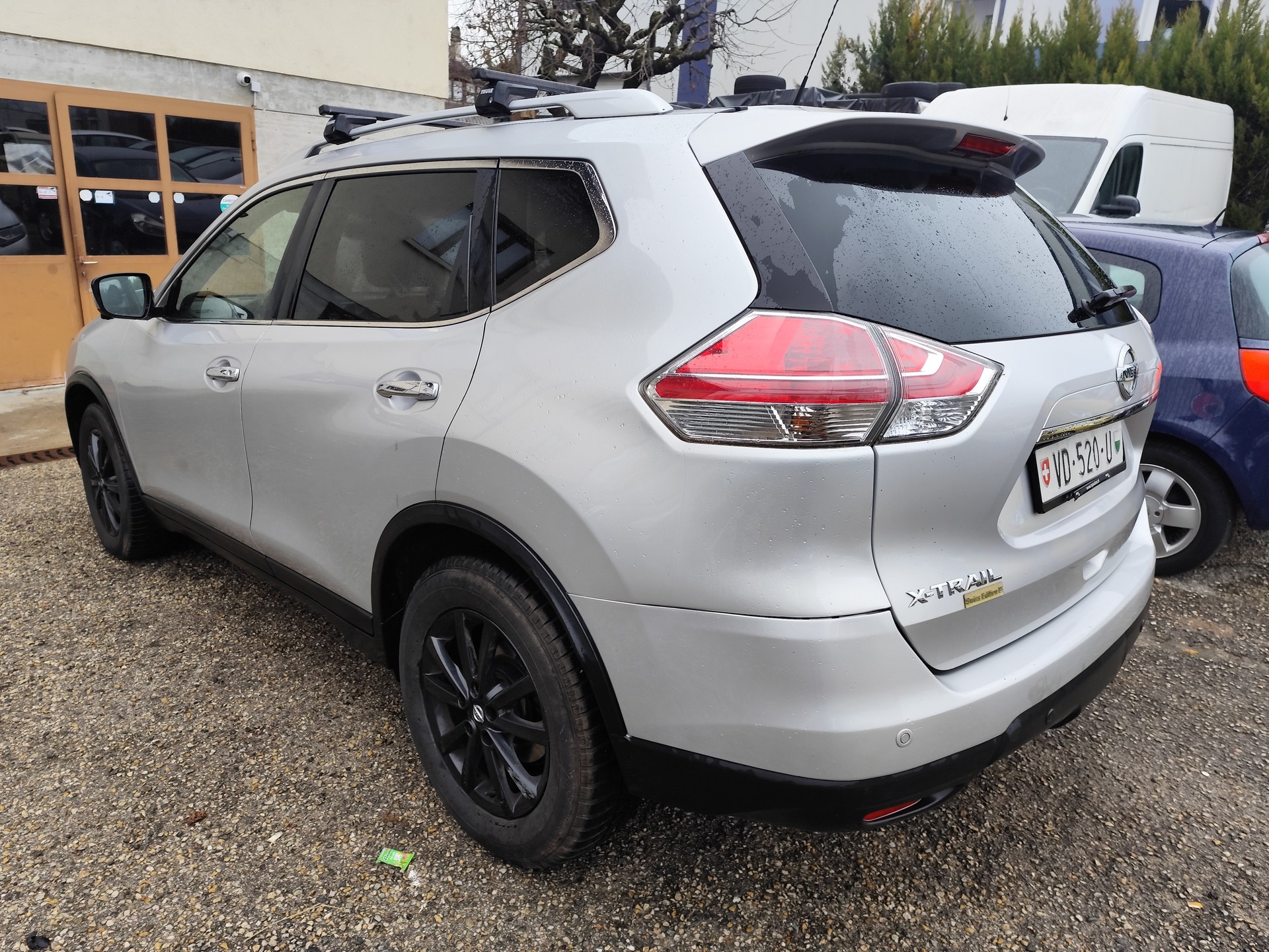 NISSAN X-Trail 2.0 dCi tekna Xtronic CVT ALL-MODE 4x4 - 7 places-image-4