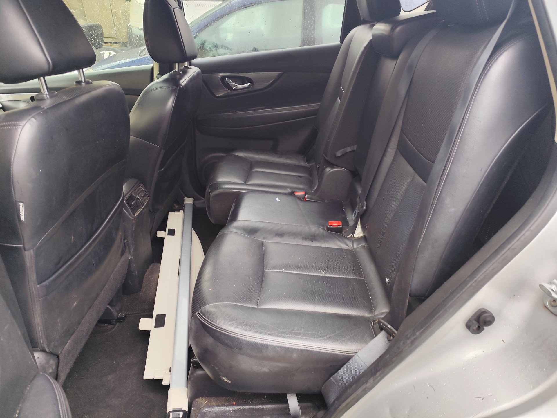 NISSAN X-Trail 2.0 dCi tekna Xtronic CVT ALL-MODE 4x4 - 7 places-image-12