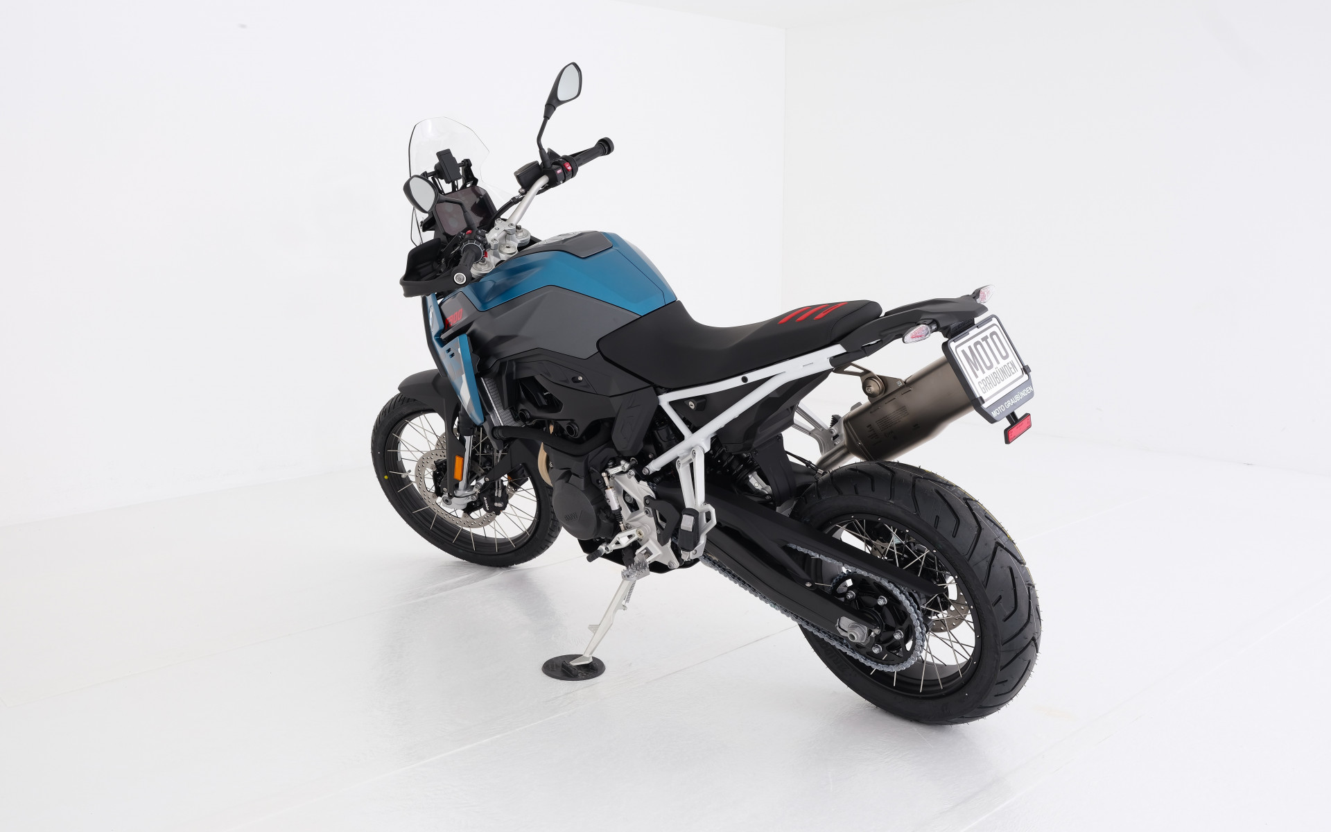 BMW F 900 GS-image-2