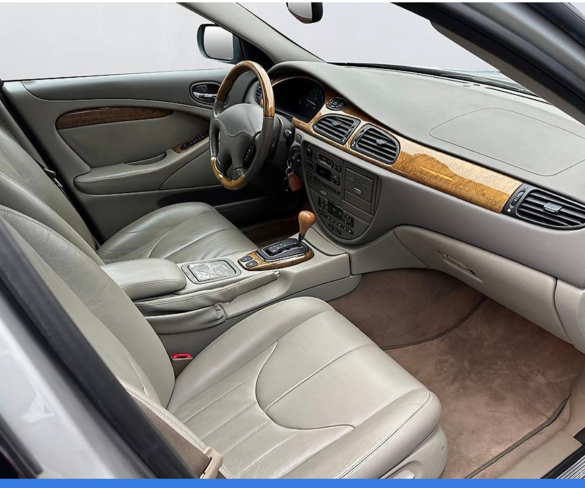 JAGUAR S-Type 4.0 V8-image-8