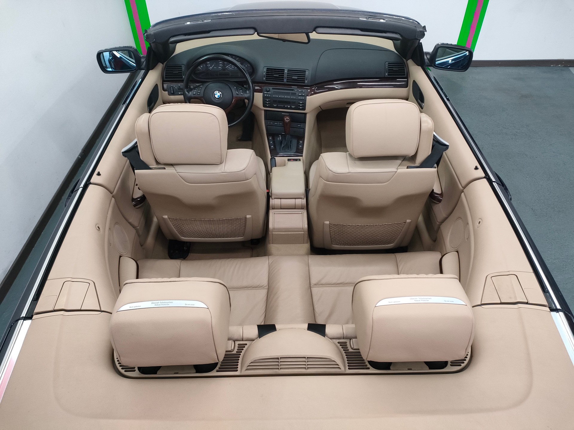 BMW 325Ci Cabriolet-image-14