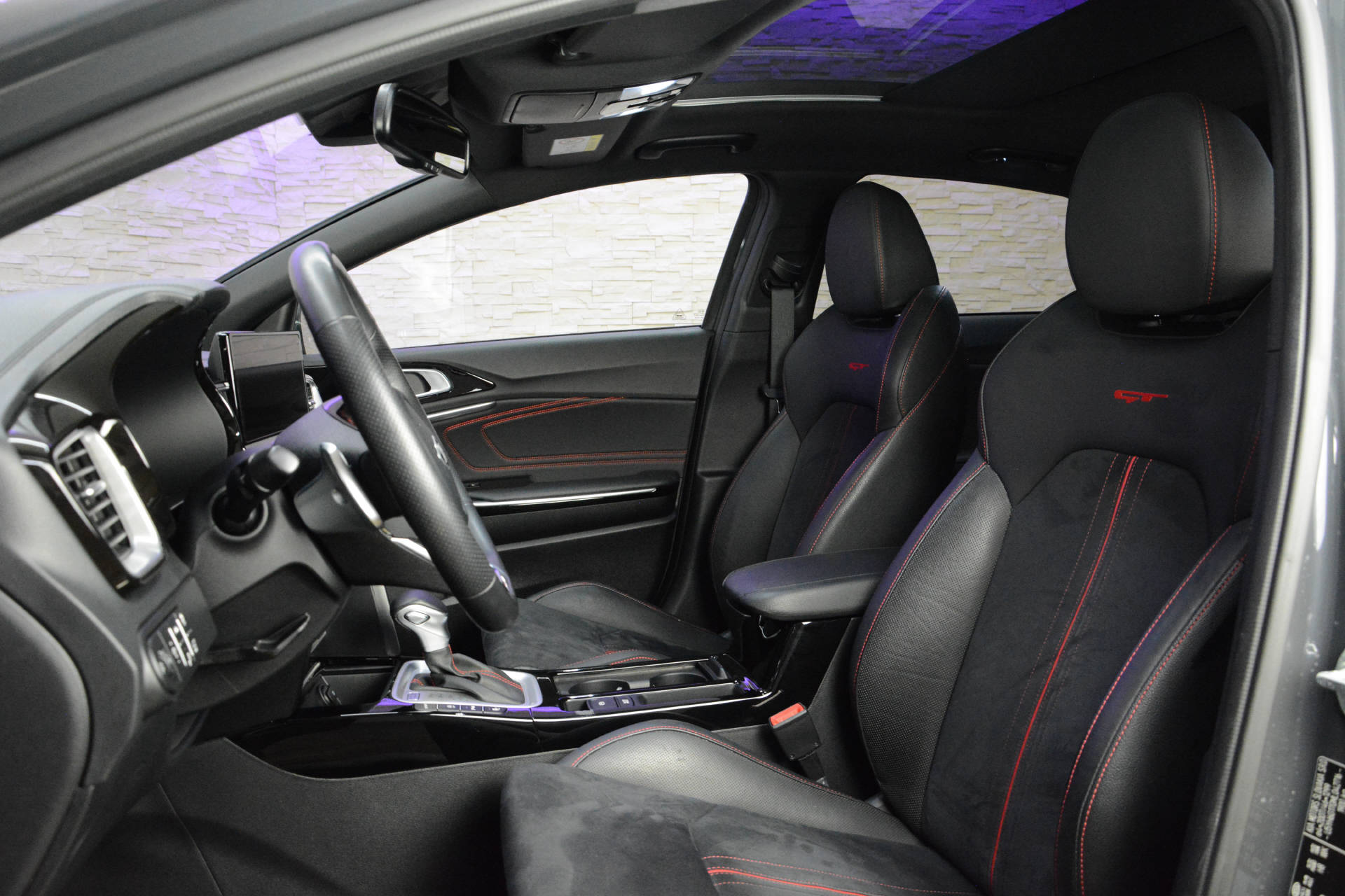 KIA ProCeed 1.6 T-GDi GT-image-8