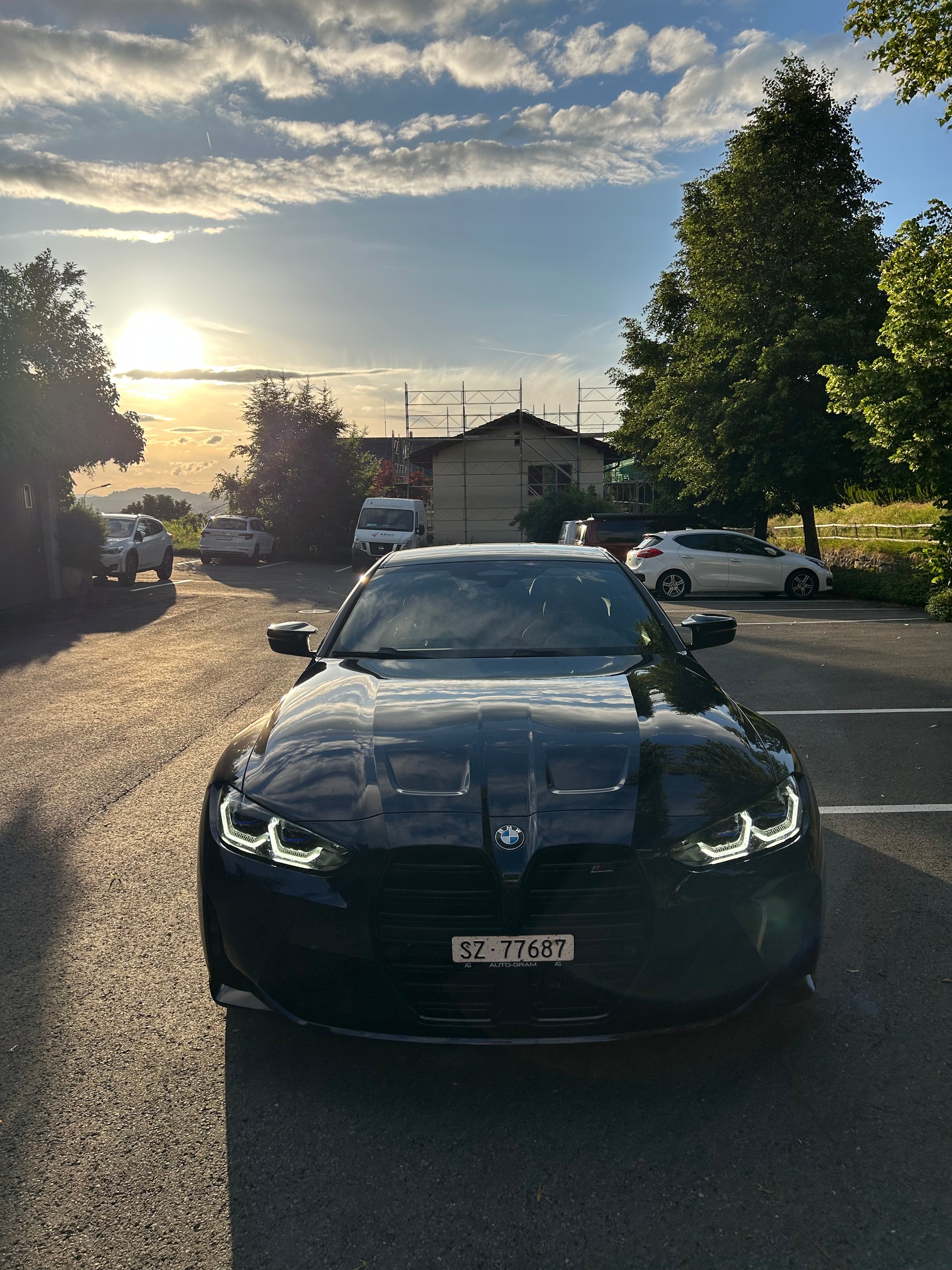 BMW M4 Coupé Competition M xDrive *Carbondach *metallic blue *Leasing möglich