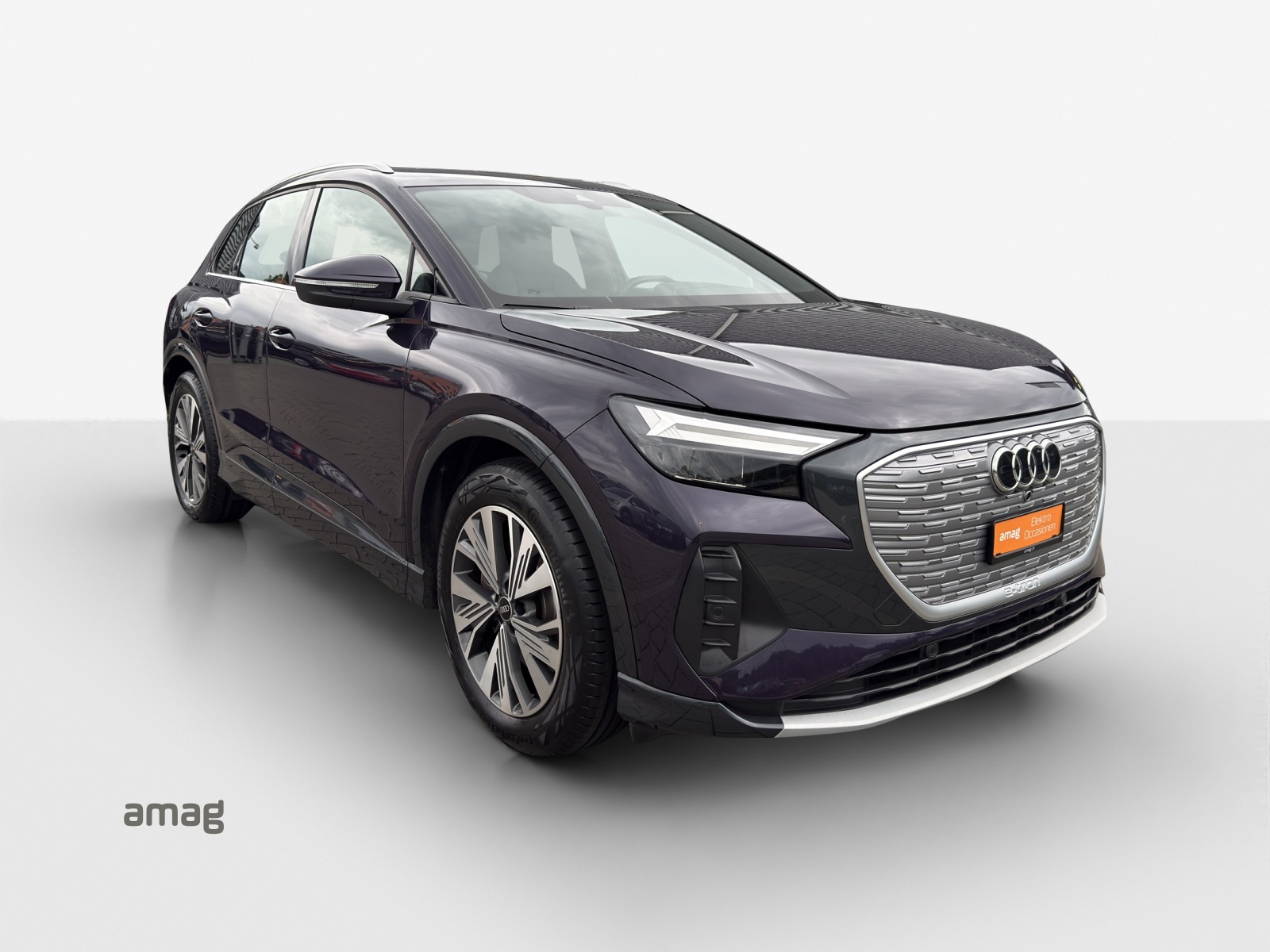 AUDI Q4 e-tron 45 quattro-image-6