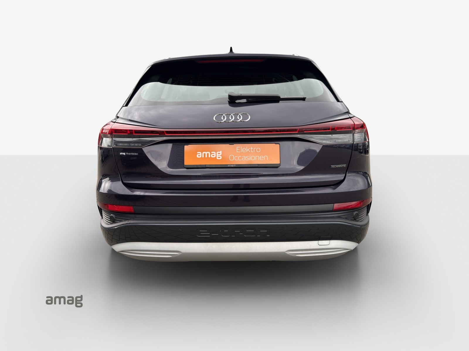 AUDI Q4 e-tron 45 quattro-image-4