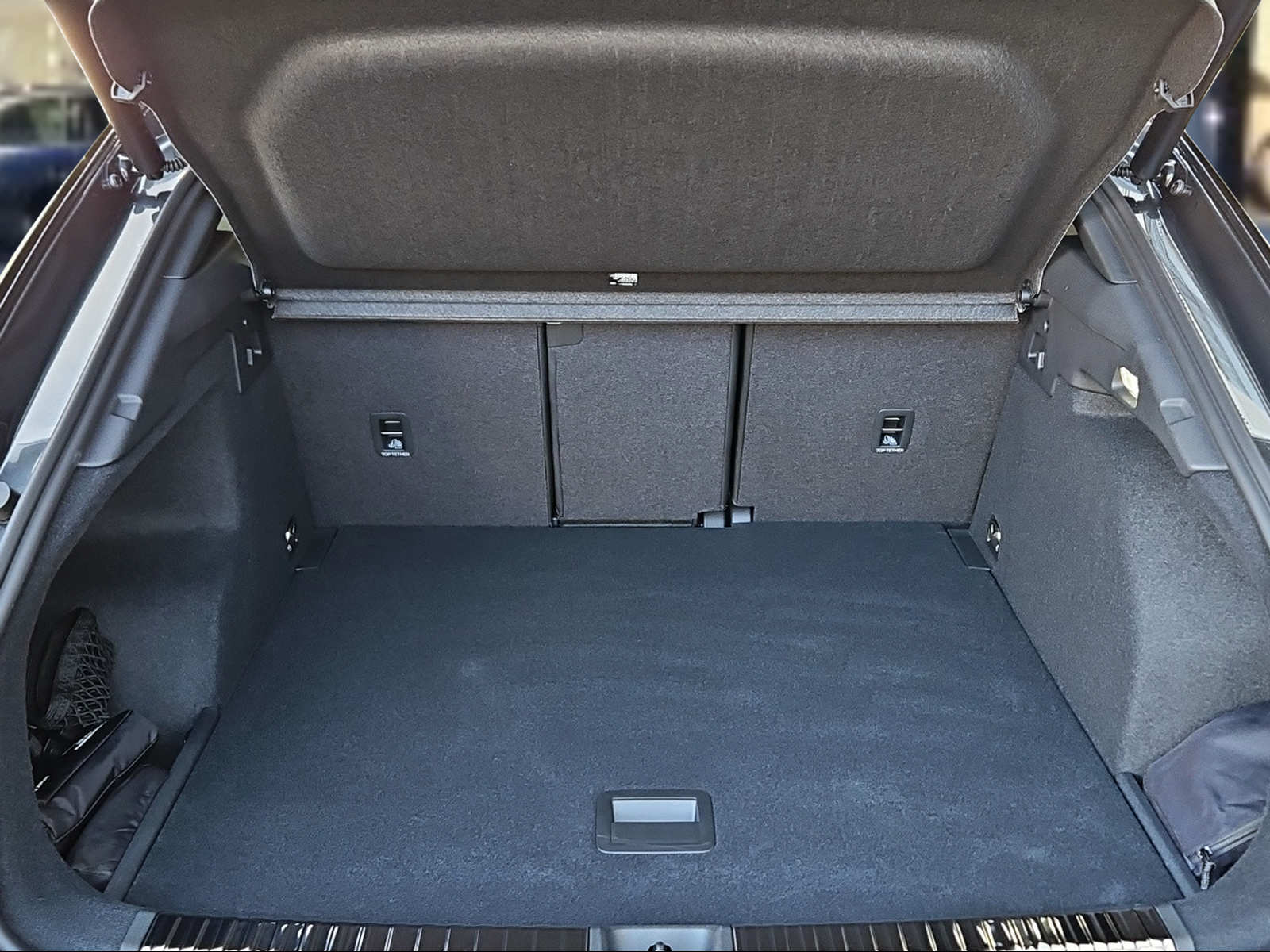AUDI Q3 Sportback 110 kW TFSI S tronic Daytonagrau Perleffekt-image-5