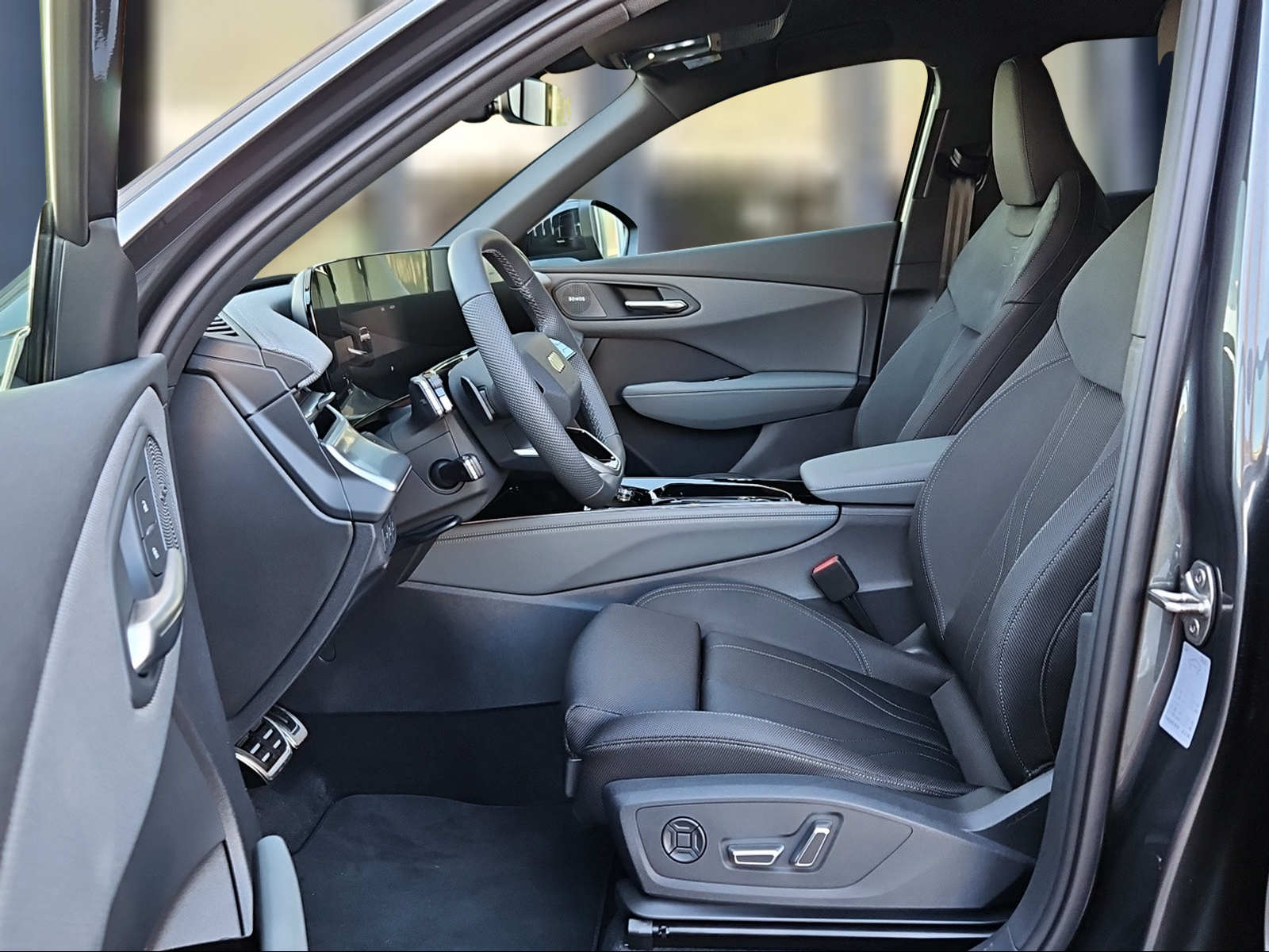 AUDI Q3 Sportback 110 kW TFSI S tronic Daytonagrau Perleffekt-image-8