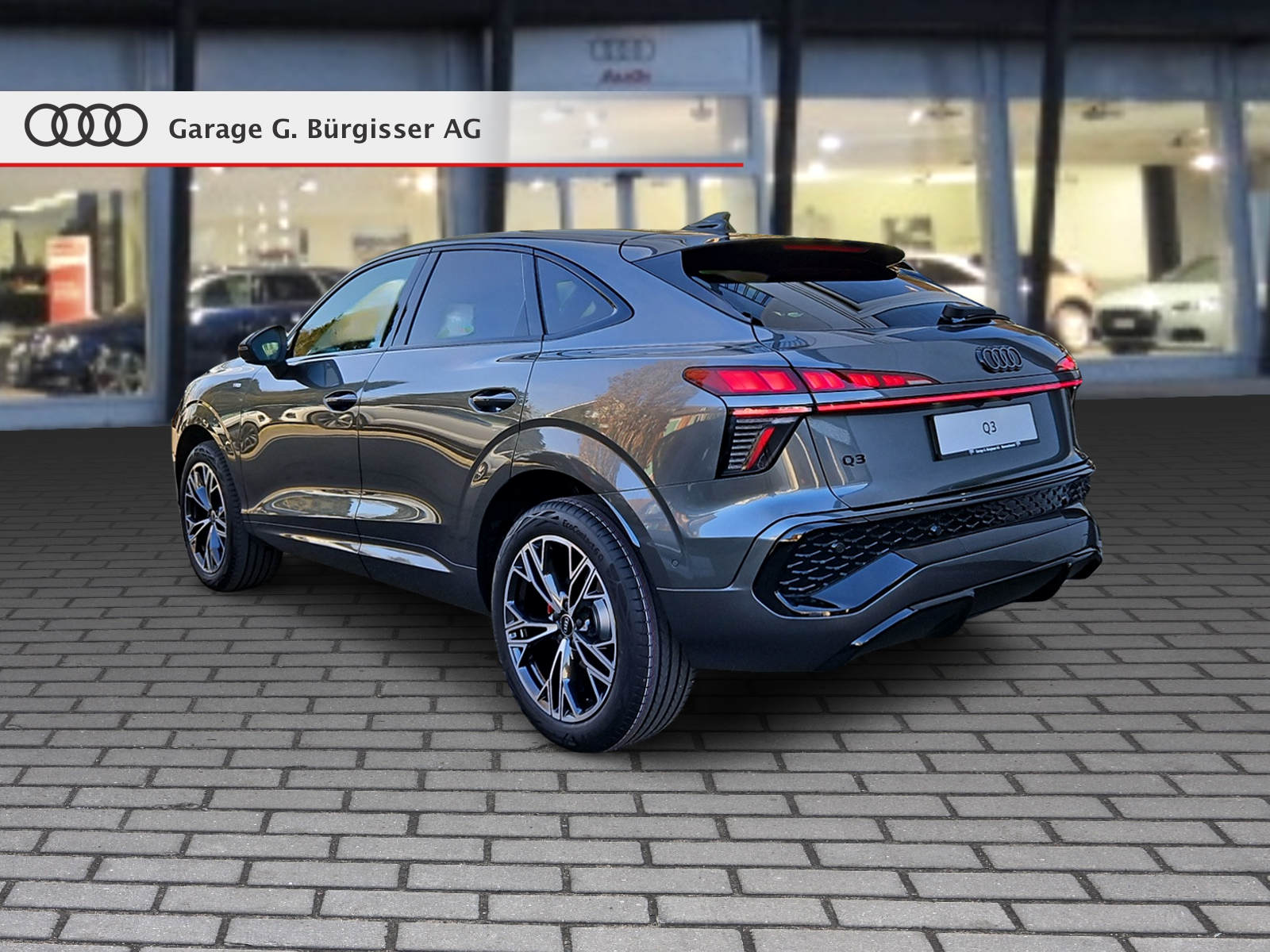 AUDI Q3 Sportback 110 kW TFSI S tronic Daytonagrau Perleffekt-image-3