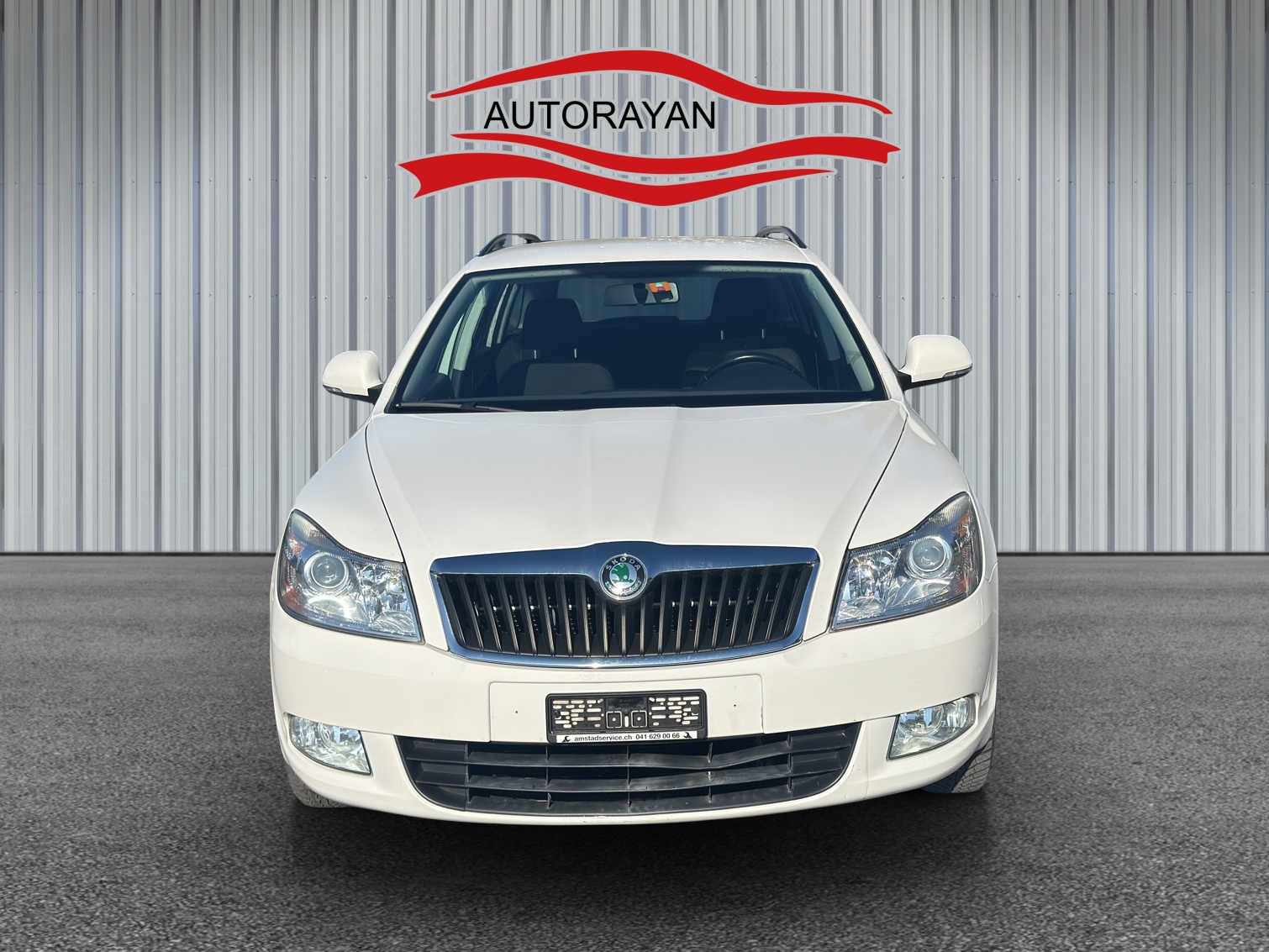 SKODA Octavia Combi 1.6 TDI 4x4-image-0