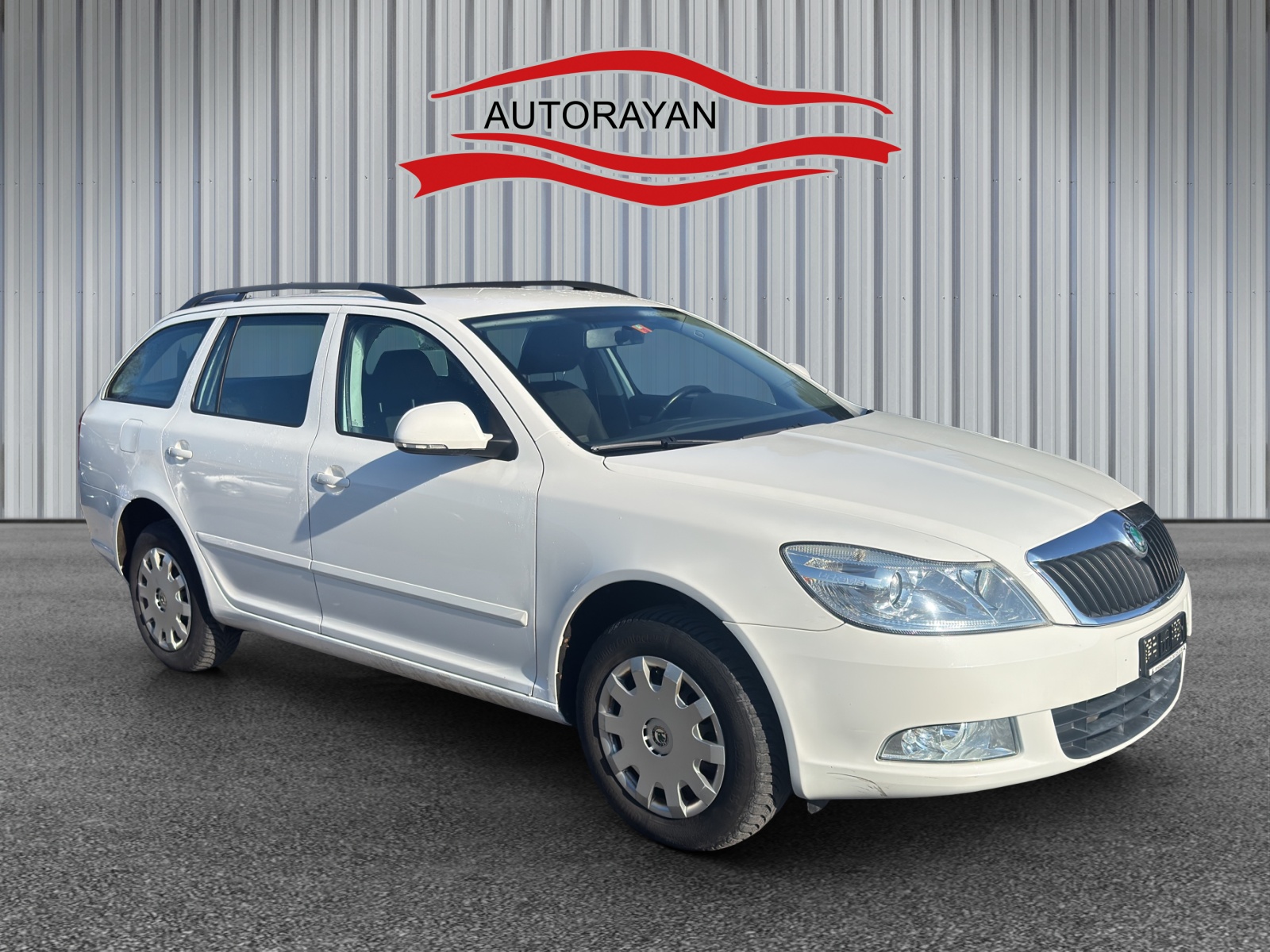 SKODA Octavia Combi 1.6 TDI 4x4-image-2
