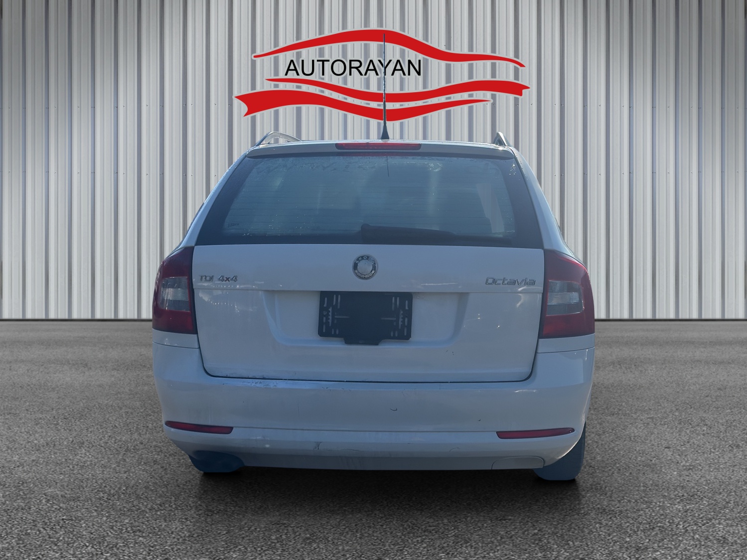 SKODA Octavia Combi 1.6 TDI 4x4-image-3