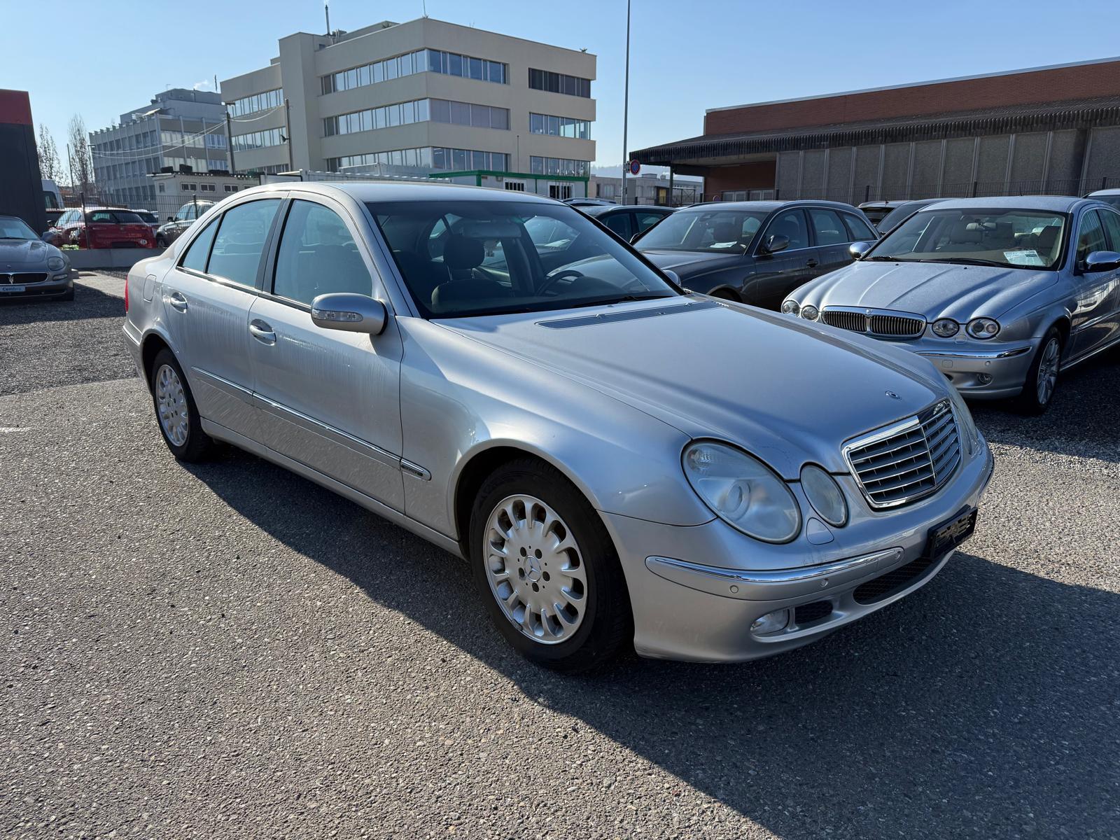 MERCEDES-BENZ E 240 2.6 V6-image-2