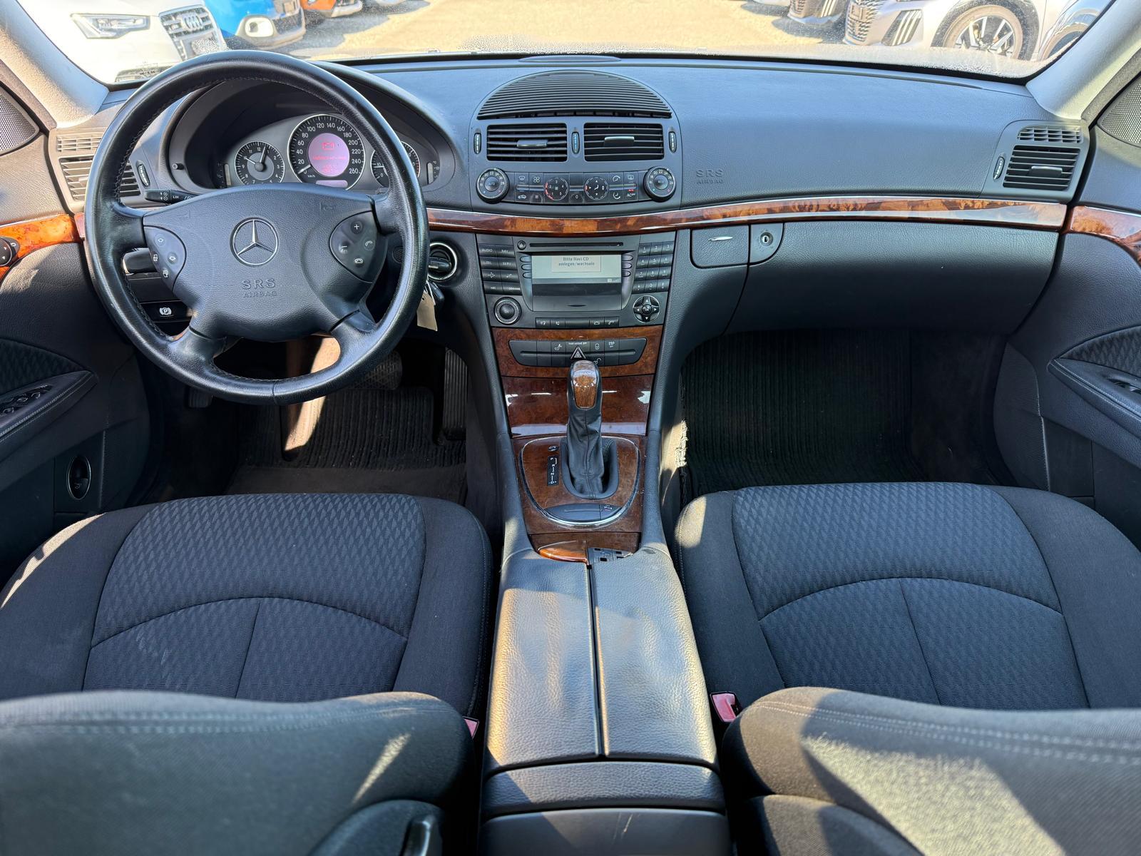 MERCEDES-BENZ E 240 2.6 V6-image-7