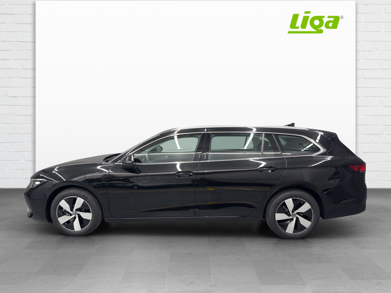 VW Passat Variant 1.5 TSI PHEV Business DSG-image-0