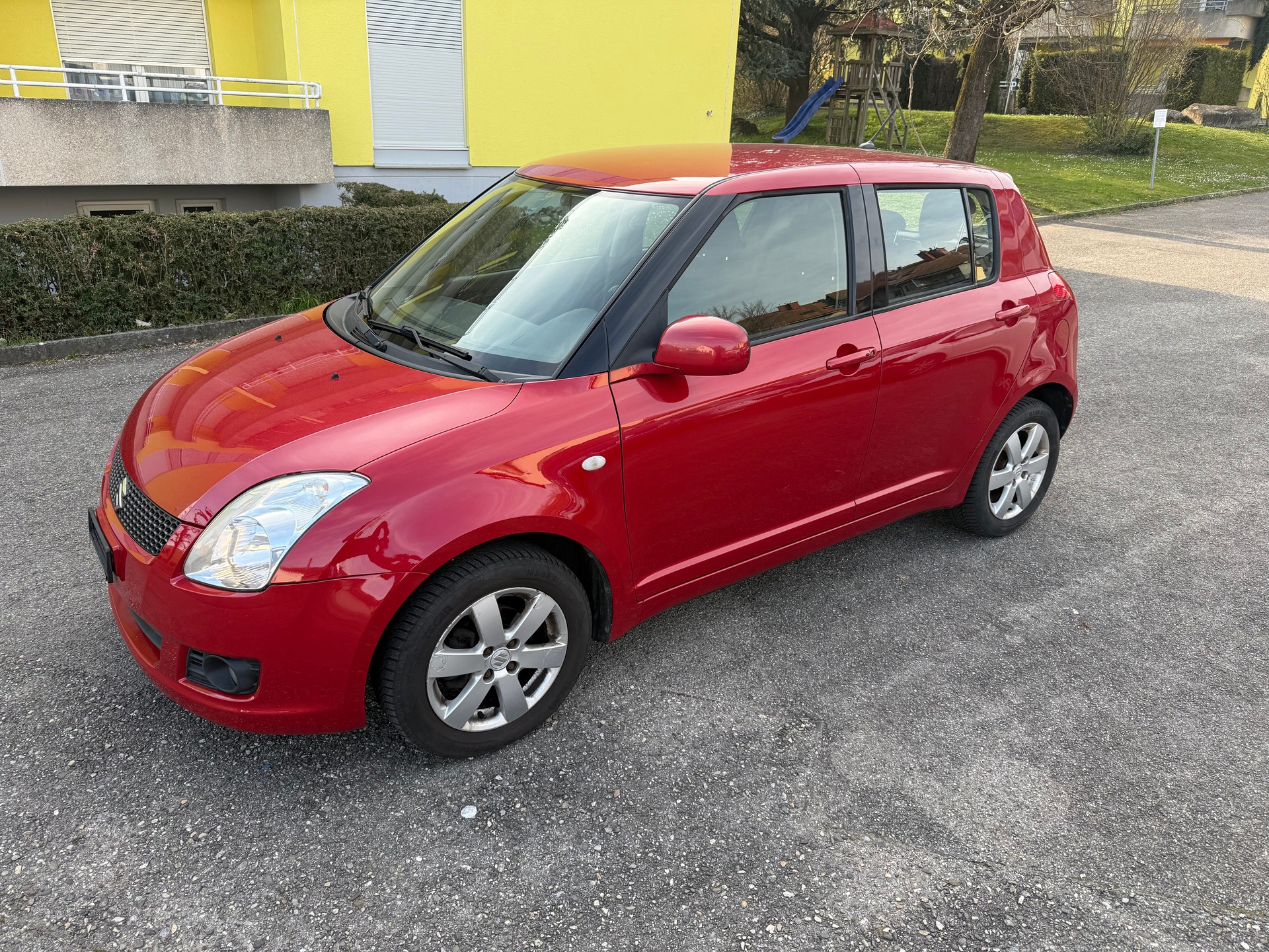 SUZUKI Swift 1.3i 16V GL Top 4x4-image-0
