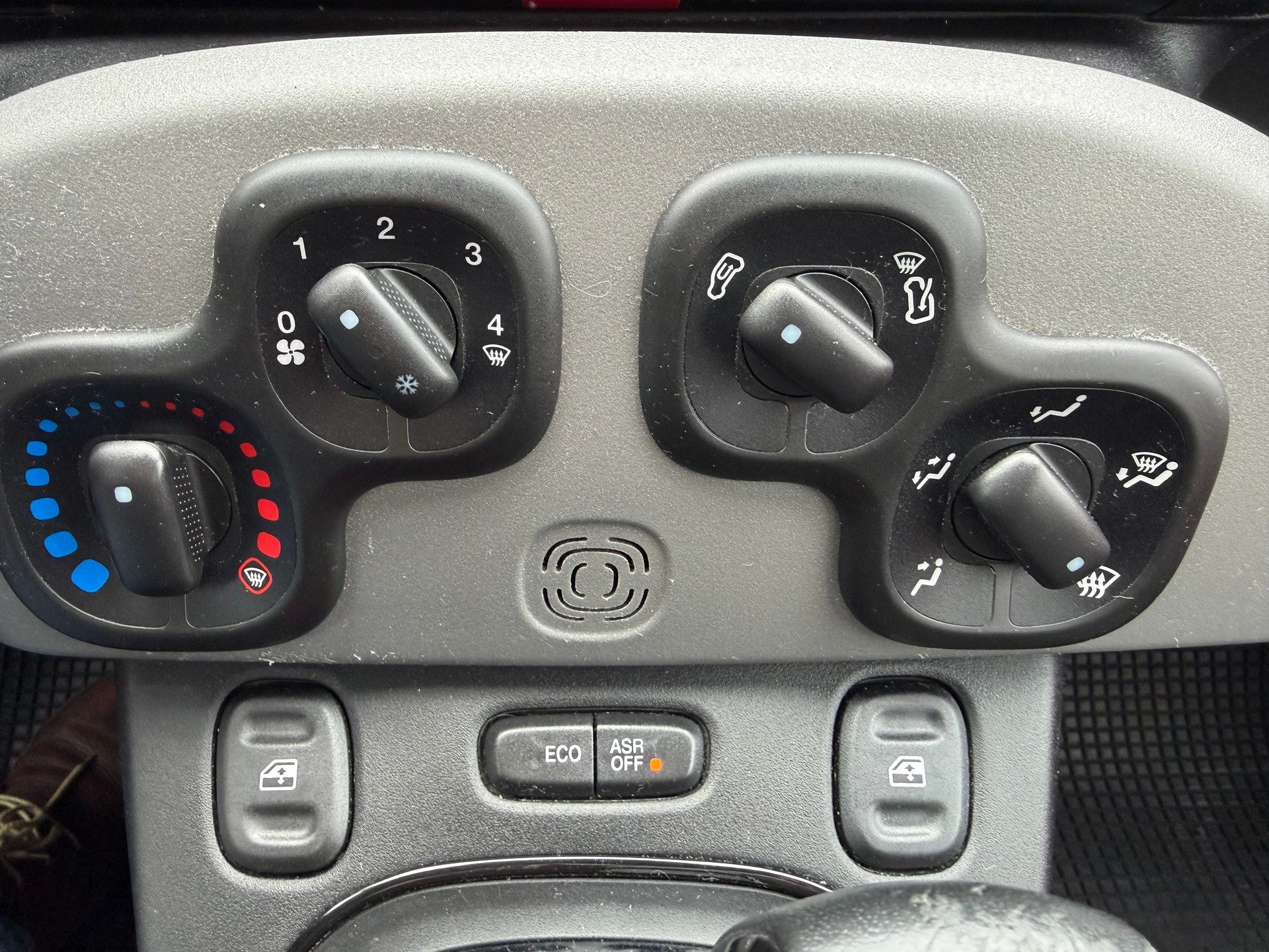 FIAT Panda 0.9 Twinair Turbo Easy MTA-image-11