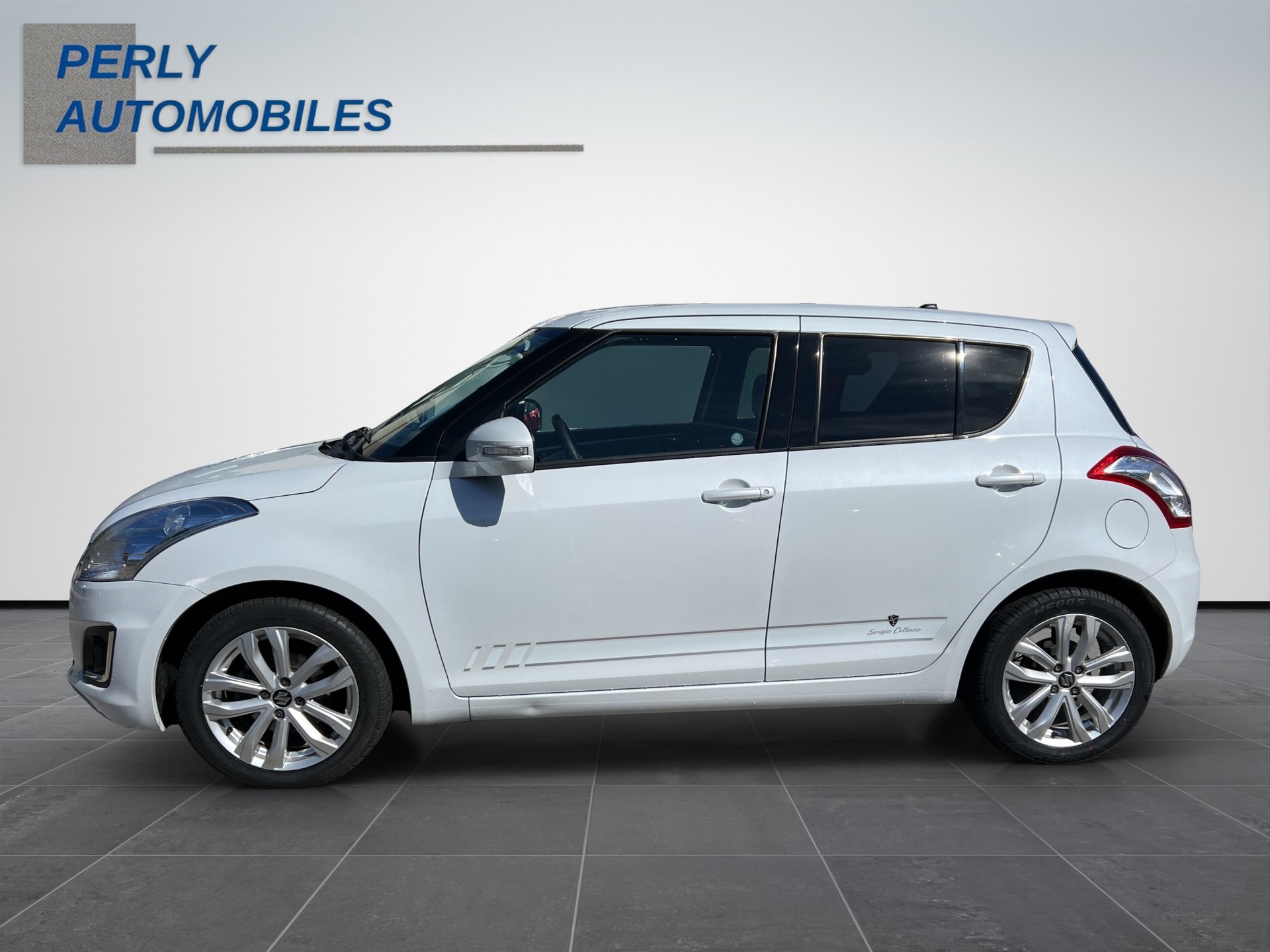 SUZUKI Swift 1.2i Sergio Cellano-image-2