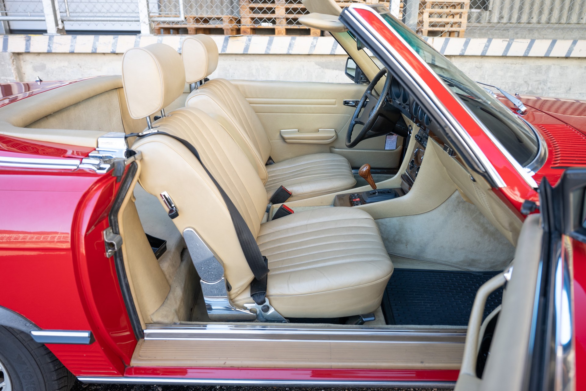 MERCEDES-BENZ SL-image-8