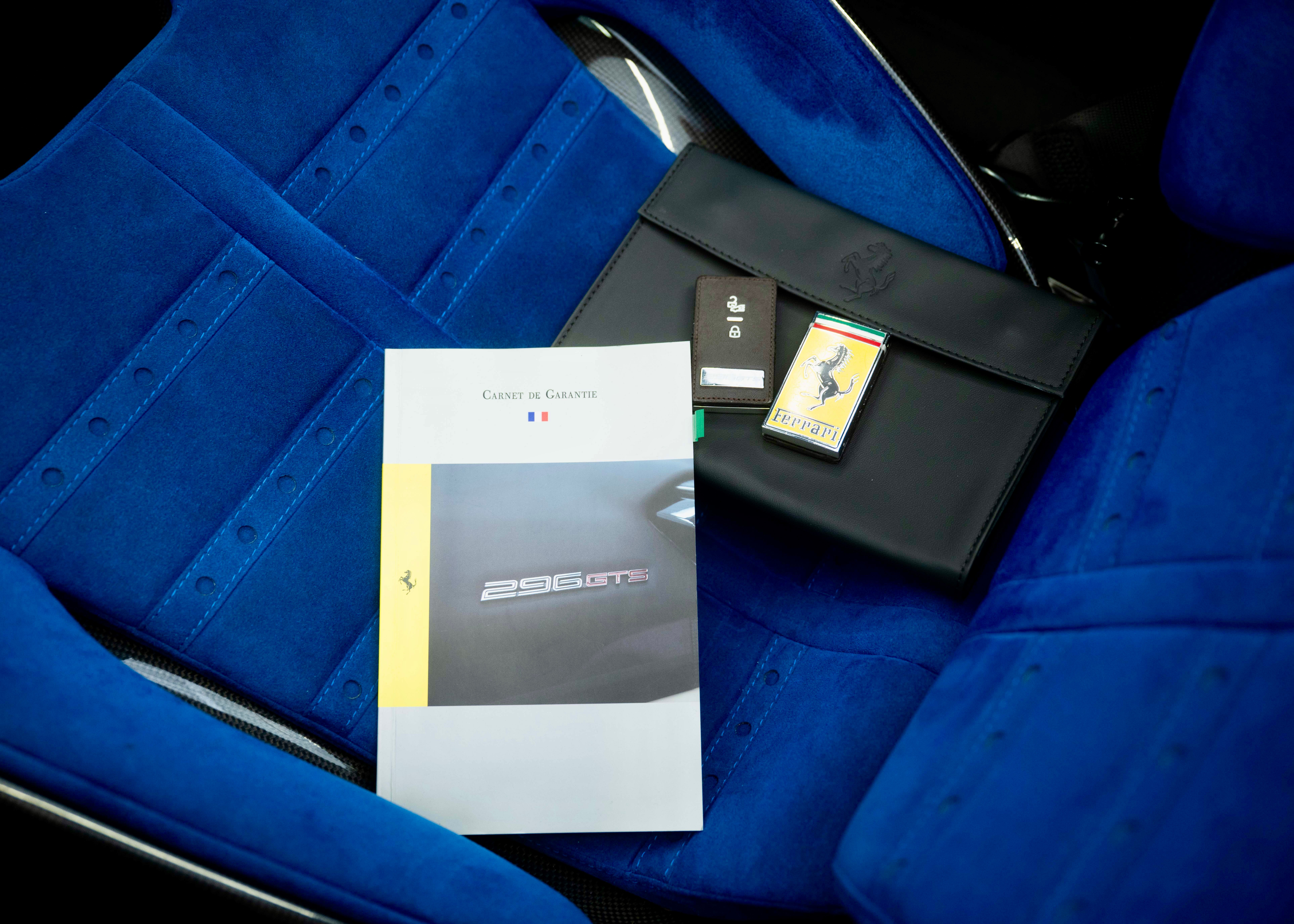 Image FERRARI 296 296 GTS Fiorano (Swiss car, 1st hand, fantastic configuration, Daytona racing seats)