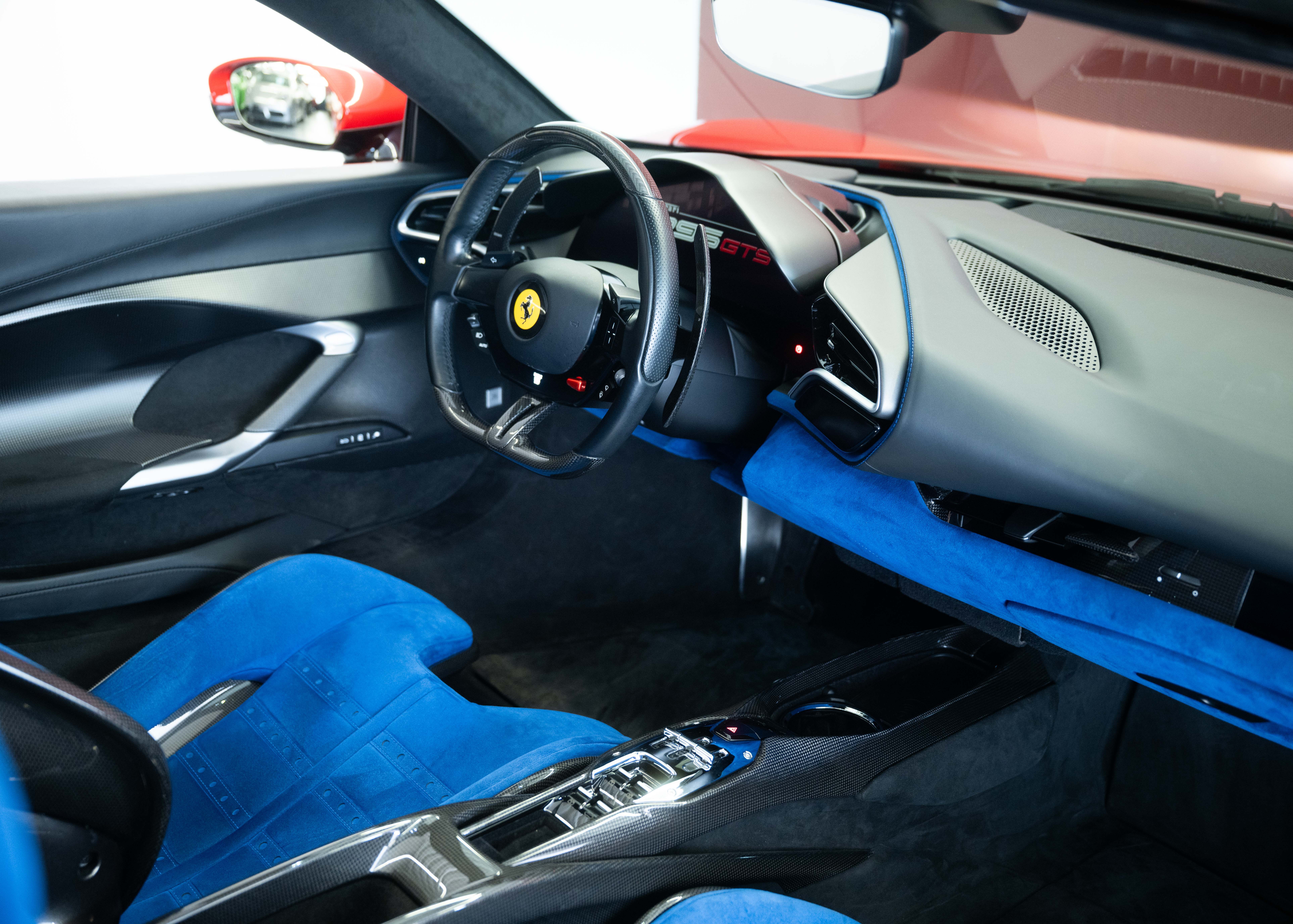 Image FERRARI 296 296 GTS Fiorano (Swiss car, 1st hand, fantastic configuration, Daytona racing seats)