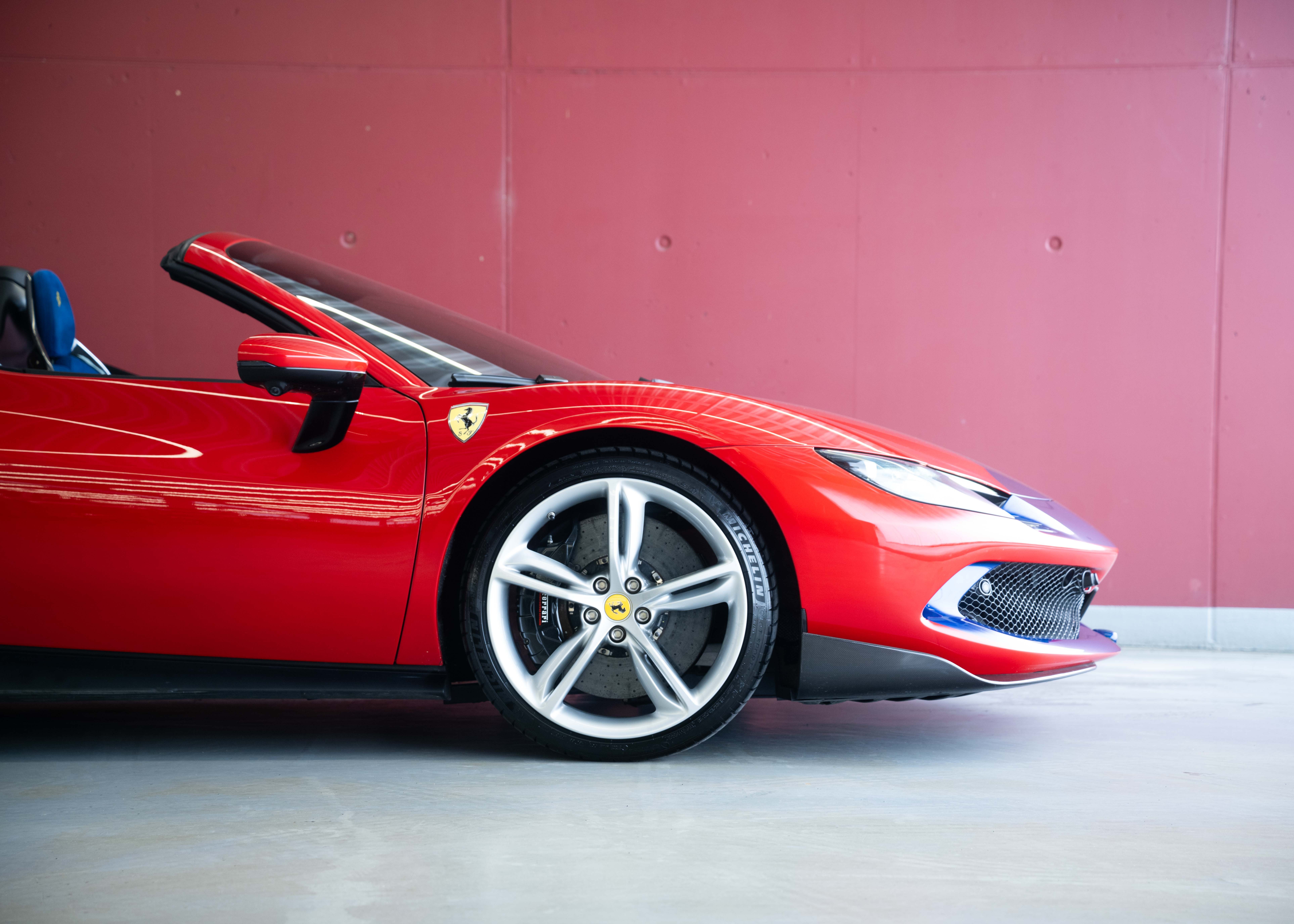 Image FERRARI 296 296 GTS Fiorano (Swiss car, 1st hand, fantastic configuration, Daytona racing seats)