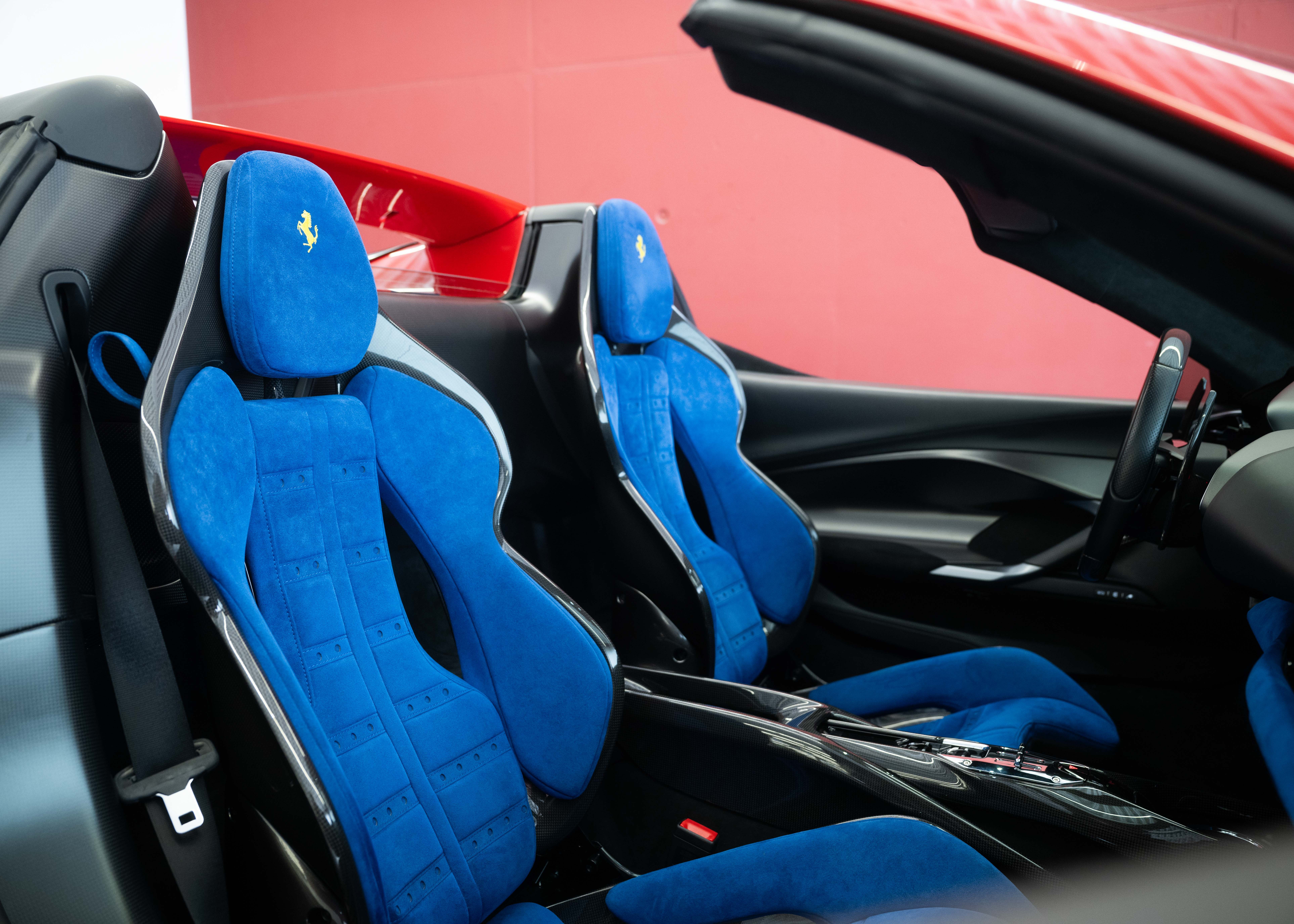 Image FERRARI 296 296 GTS Fiorano (Swiss car, 1st hand, fantastic configuration, Daytona racing seats)