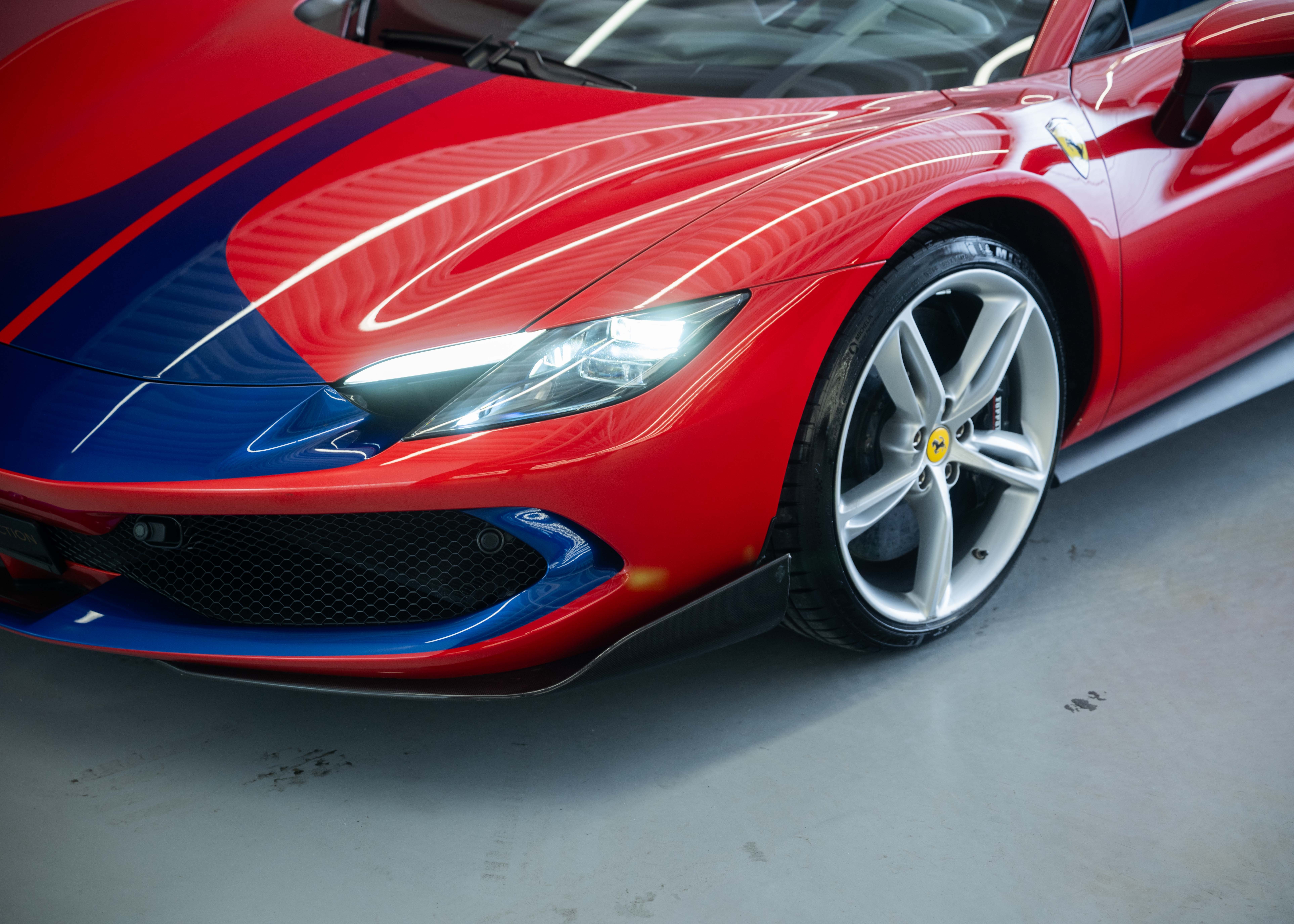 Image FERRARI 296 296 GTS Fiorano (Swiss car, 1st hand, fantastic configuration, Daytona racing seats)