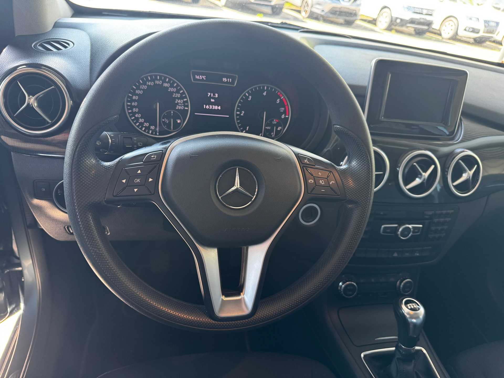 MERCEDES-BENZ B 180 CDI Blue Efficiency Edition-image-14