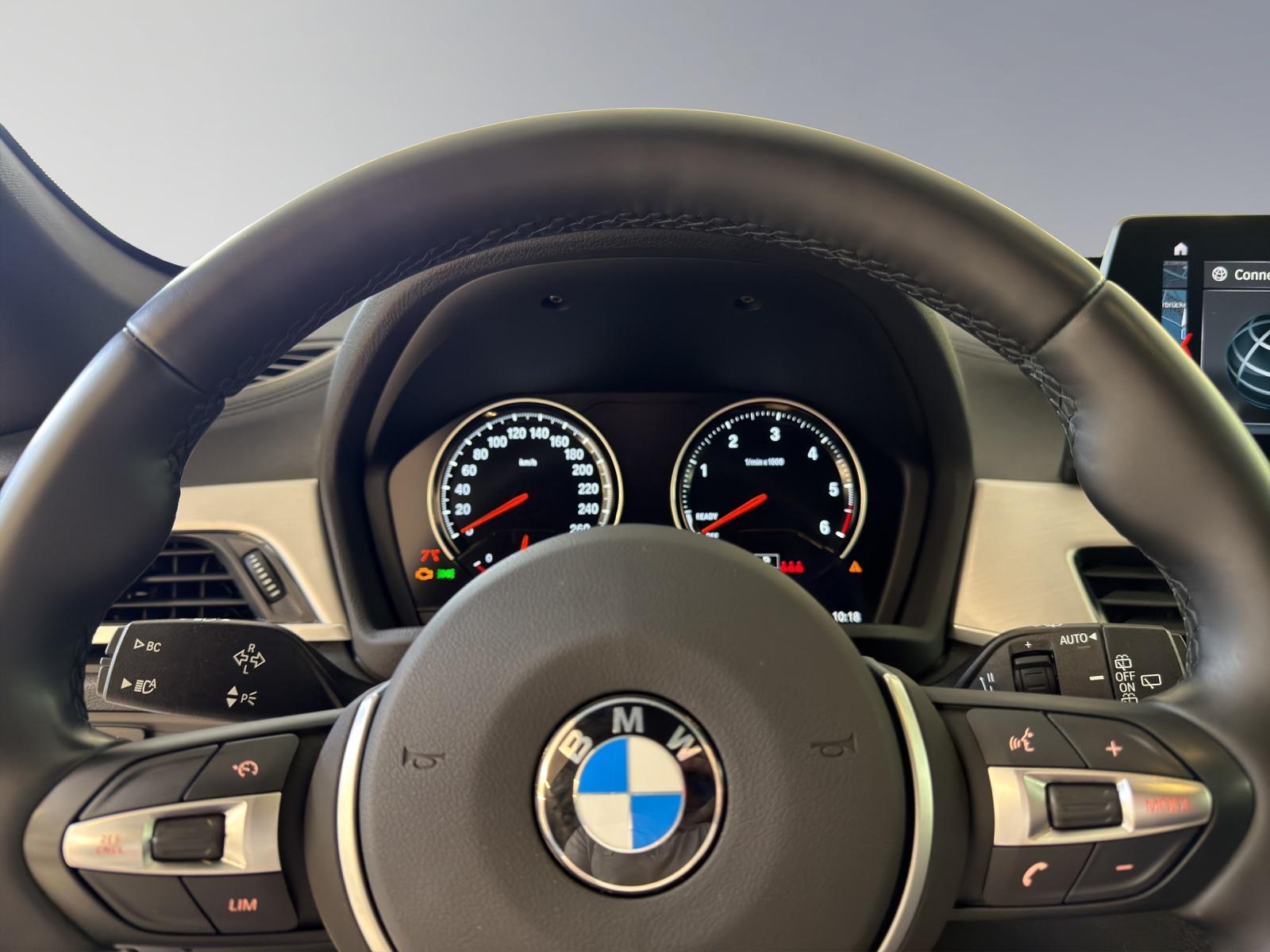 BMW X1 20d xDrive M-Sport-Paket-image-11
